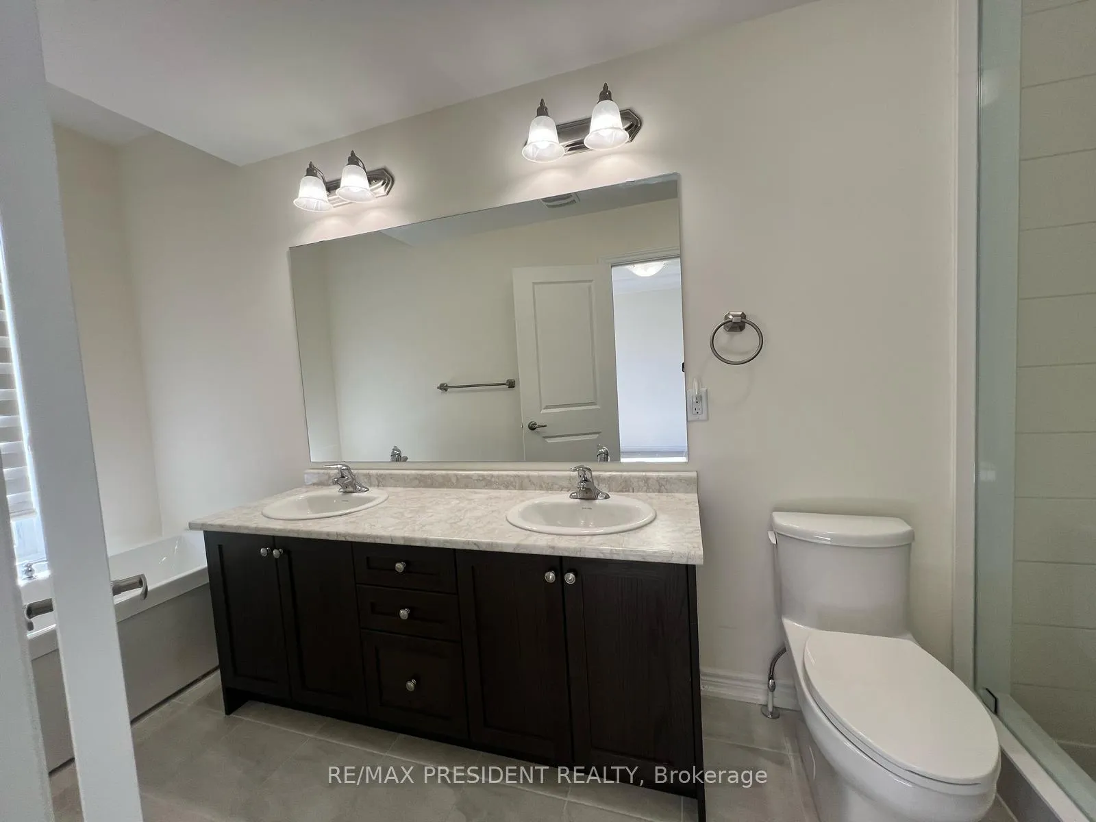 Photo 27 of 24 Skyridge Drive, Brampton, Bram East — HOMEH