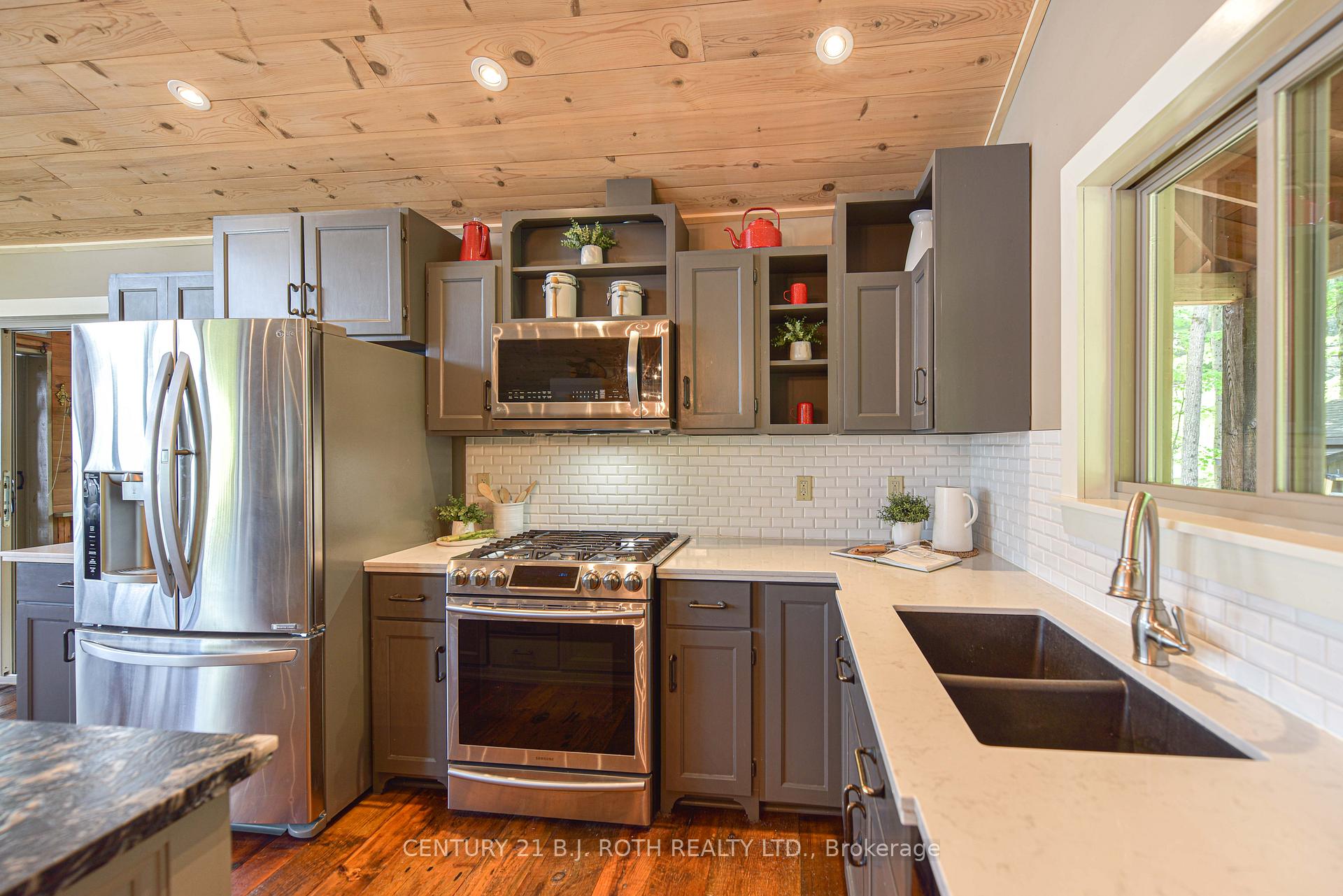 Photo 9 of 1007 1100 Road, Gravenhurst, Morrison — HOMEH