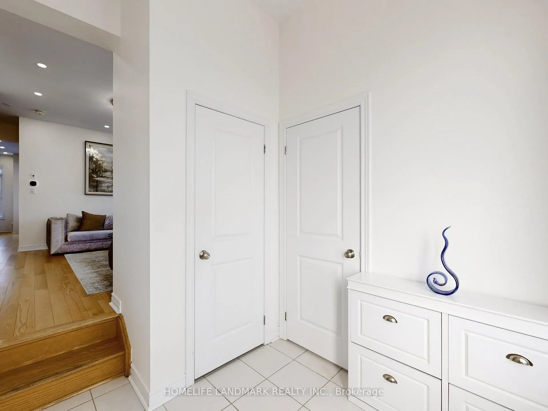 Photo 3 of 1080 Azalea Avenue, Pickering, Rural Pickering — HOMEH