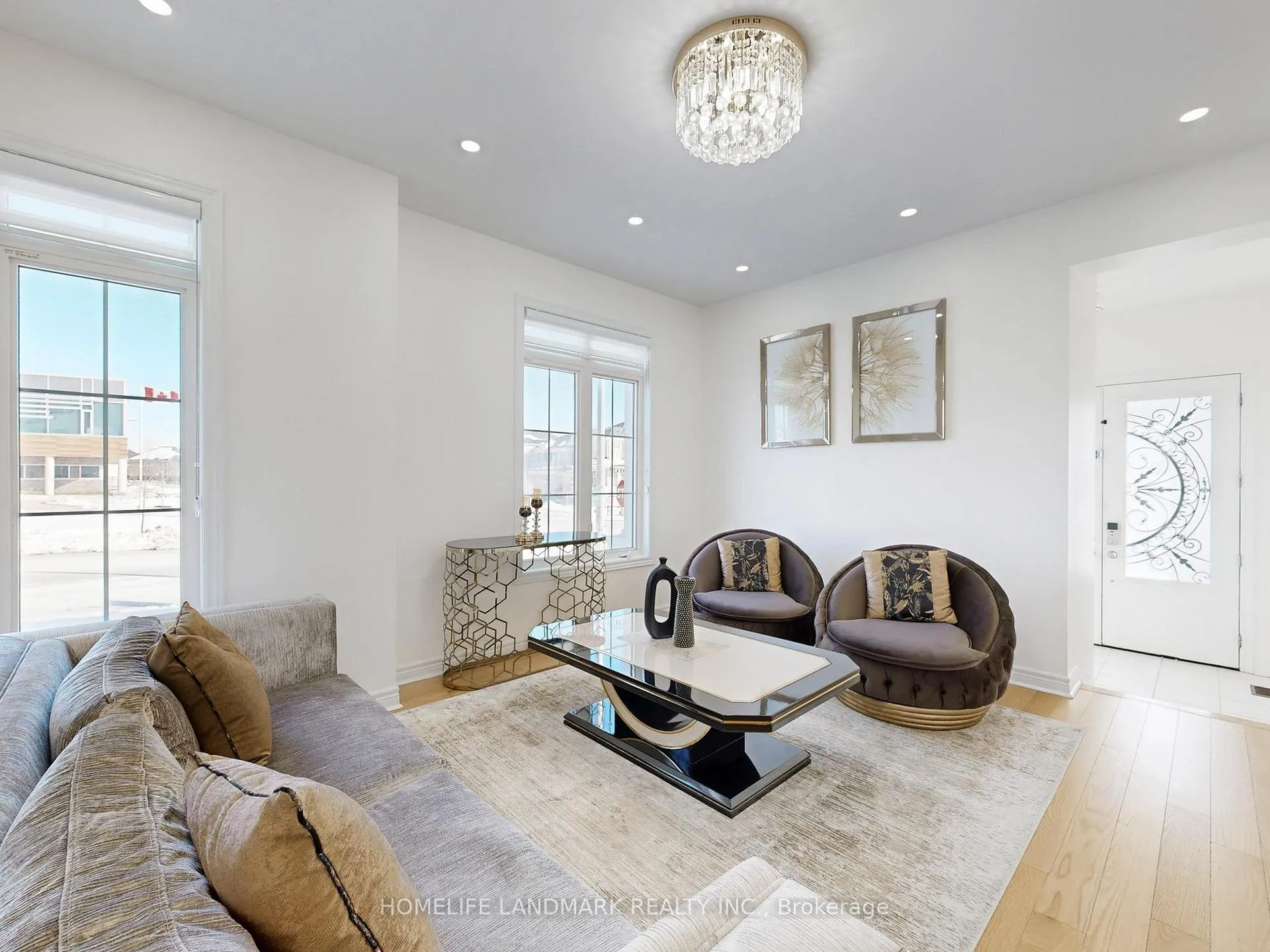 Photo 5 of 1080 Azalea Avenue, Pickering, Rural Pickering — HOMEH