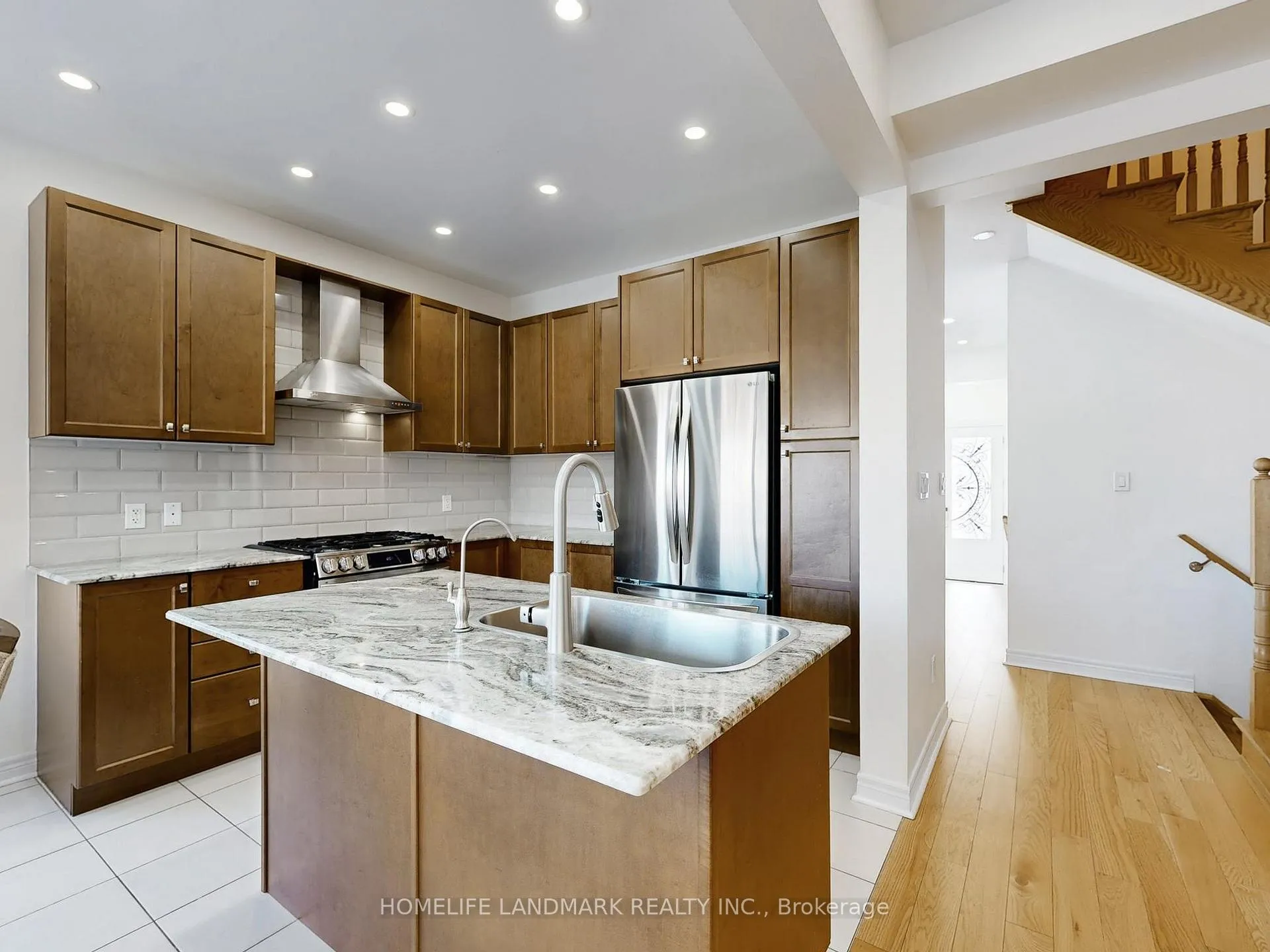 Photo 11 of 1080 Azalea Avenue, Pickering, Rural Pickering — HOMEH