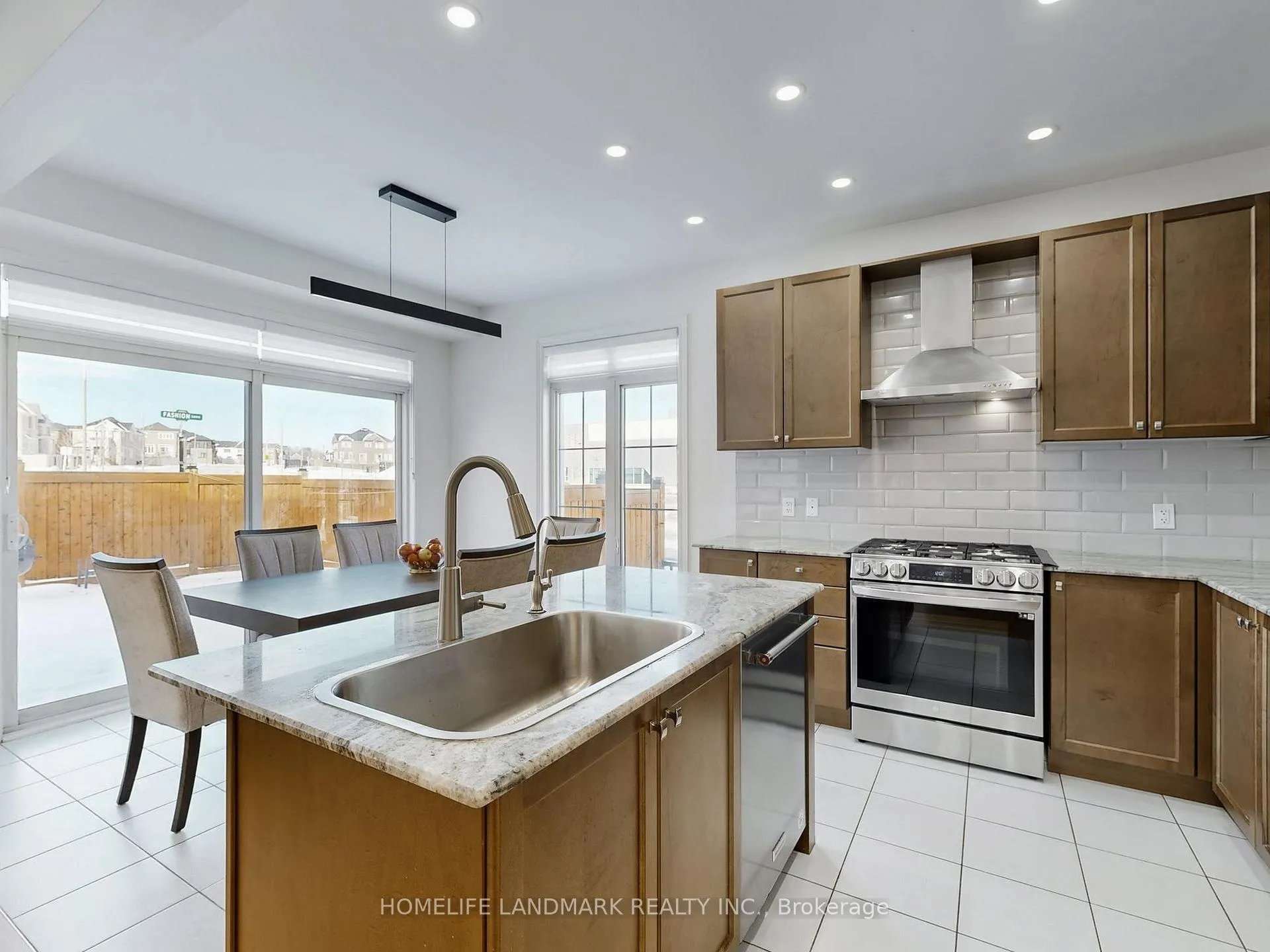 Photo 12 of 1080 Azalea Avenue, Pickering, Rural Pickering — HOMEH