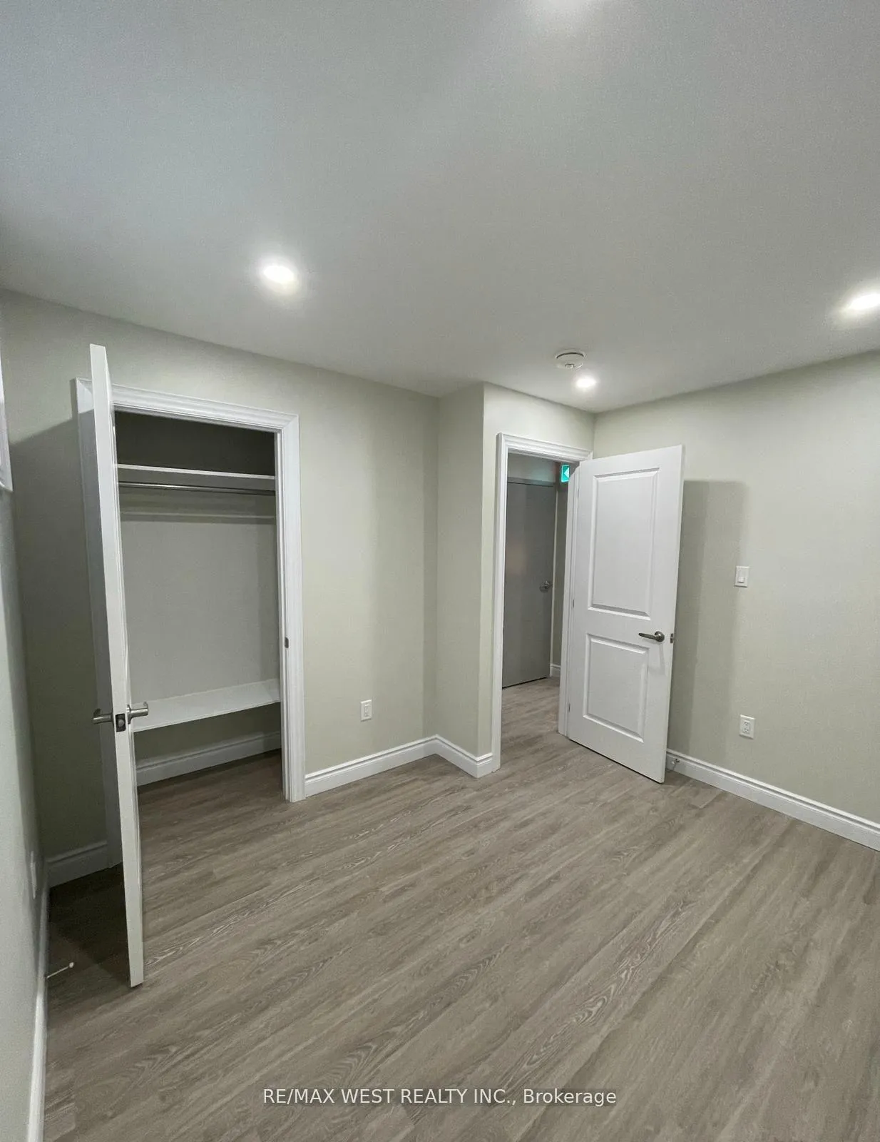 Photo 2 of Unit Basement, 293 Main Street N, Brampton, Downtown Brampton — HOMEH