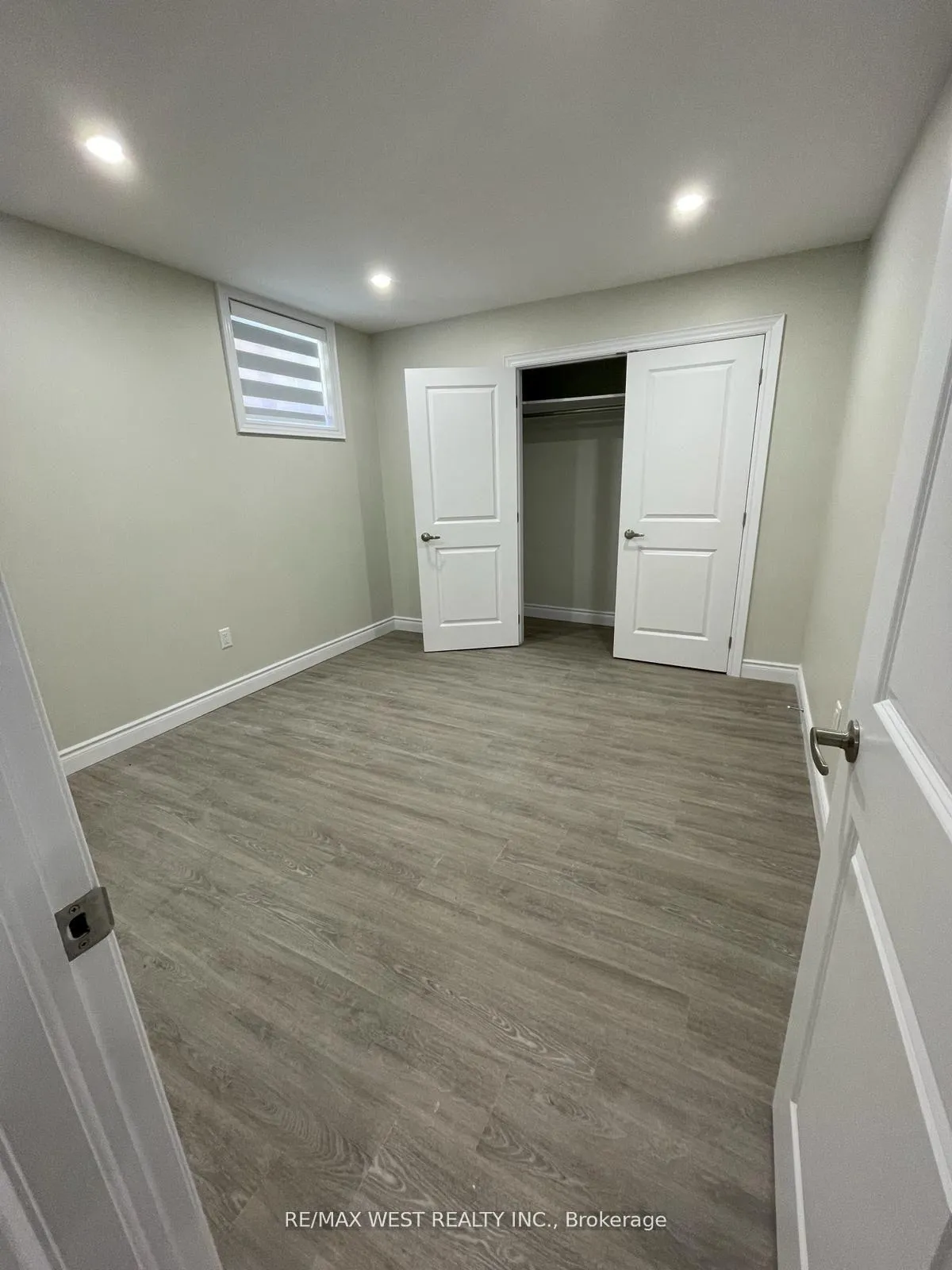 Photo 3 of Unit Basement, 293 Main Street N, Brampton, Downtown Brampton — HOMEH