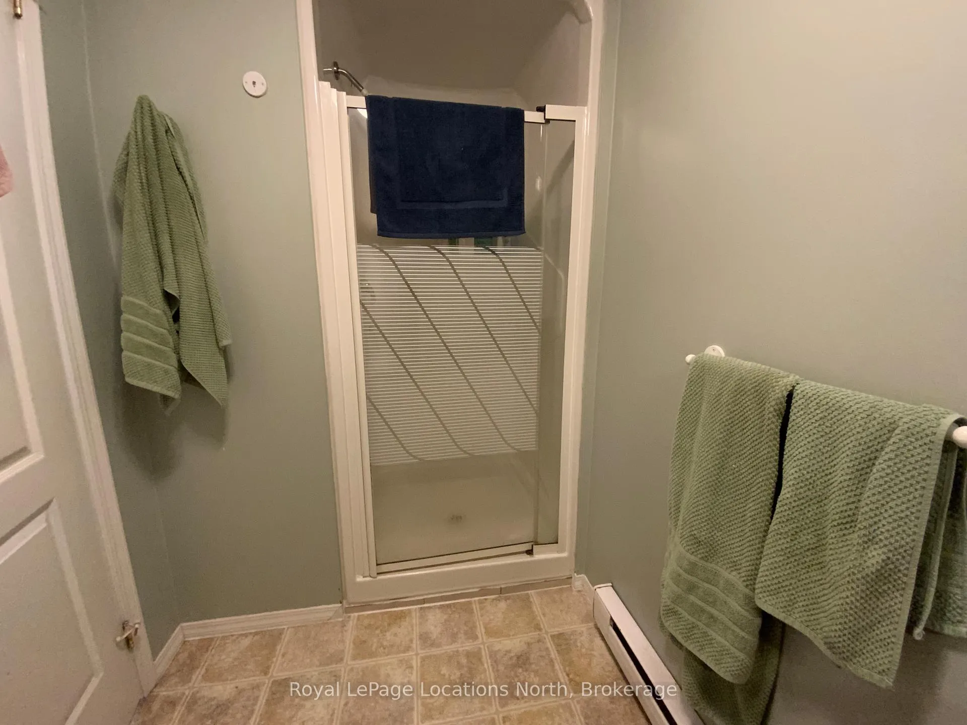 Photo 28 of 210 Quebec Street, Clearview, Stayner — HOMEH
