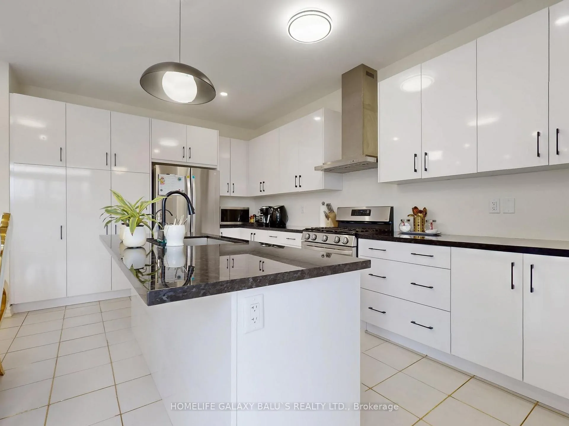 Photo 12 of 13 Thelma Drive, Whitby, Rural Whitby — HOMEH