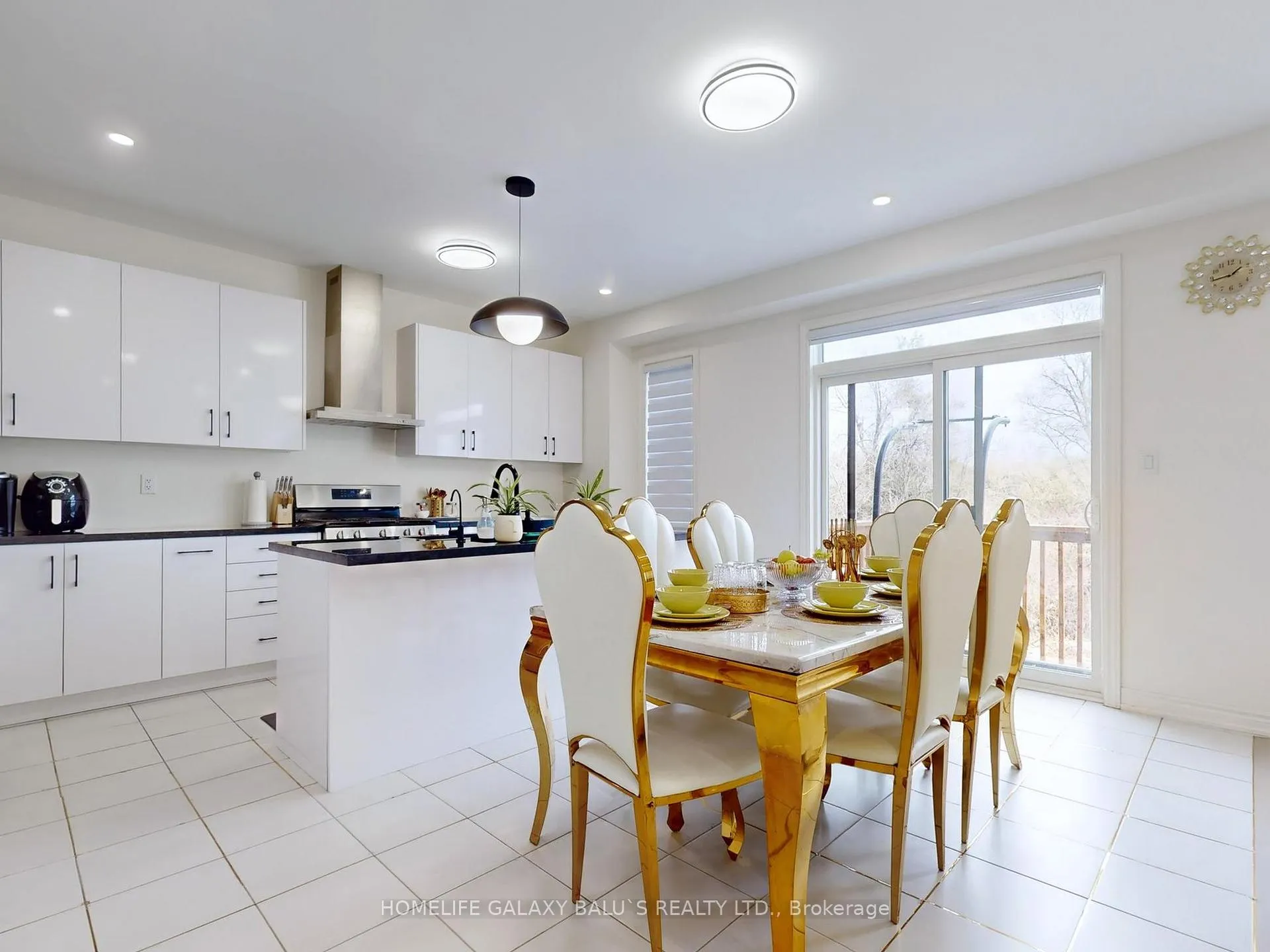 Photo 14 of 13 Thelma Drive, Whitby, Rural Whitby — HOMEH