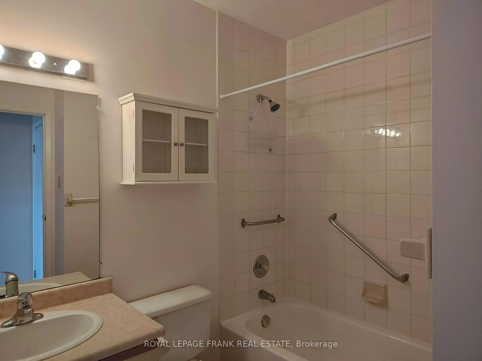 Photo 3 of Unit 305, 552 Dundas Street E, Whitby, Downtown Whitby — HOMEH