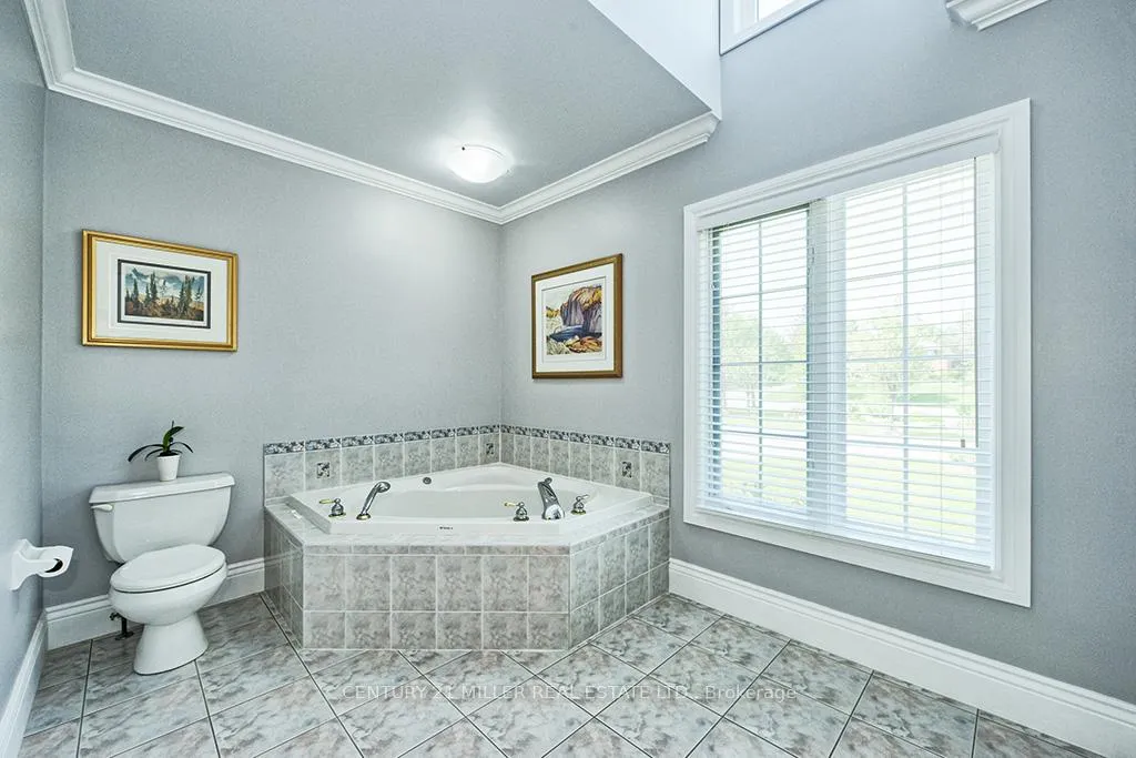 Photo 33 of 27 Weneil Drive, Hamilton, Freelton — HOMEH