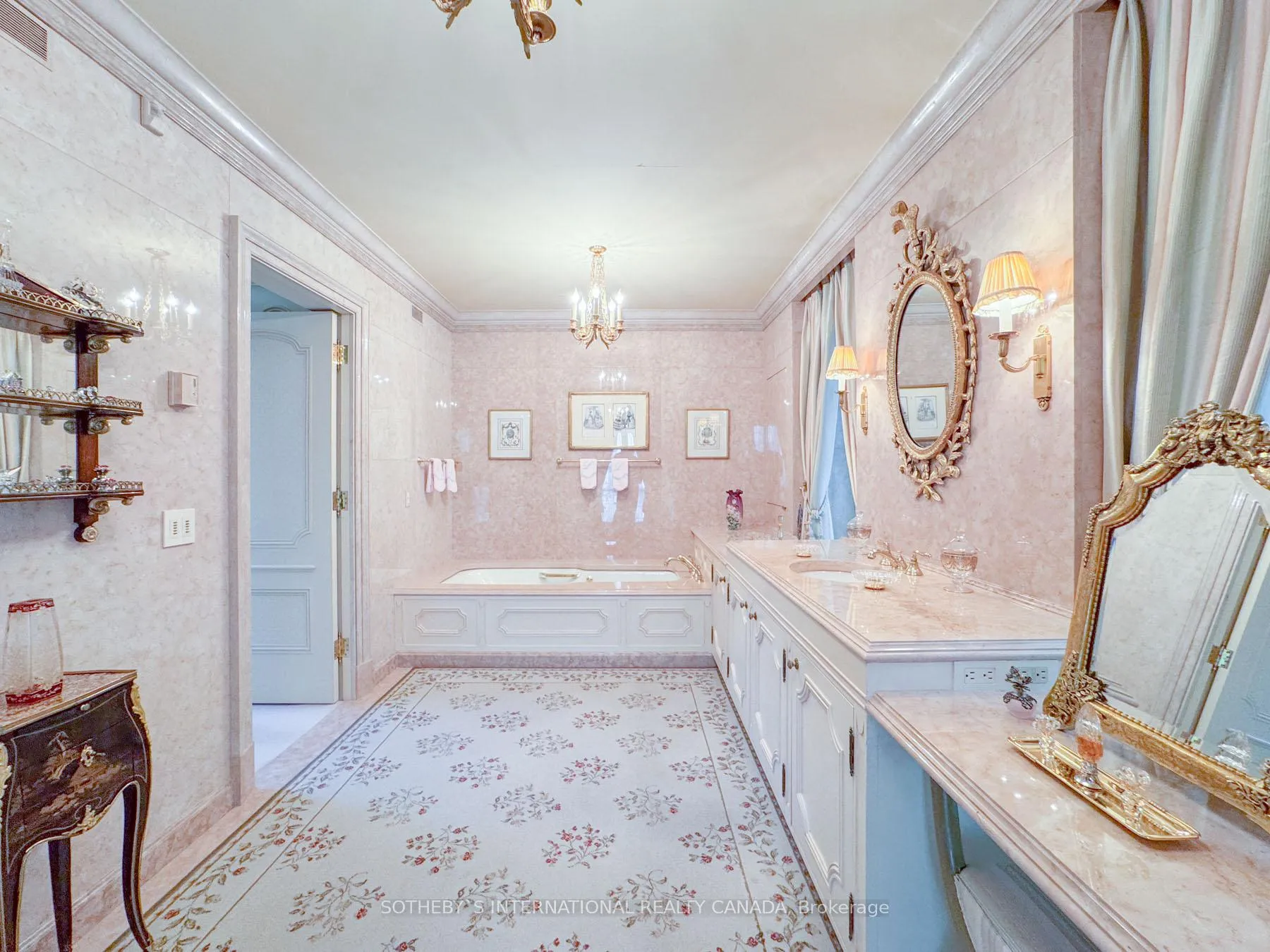 Photo 22 of 241 Strathallan Wood, Toronto, Bedford Park-Nortown — HOMEH