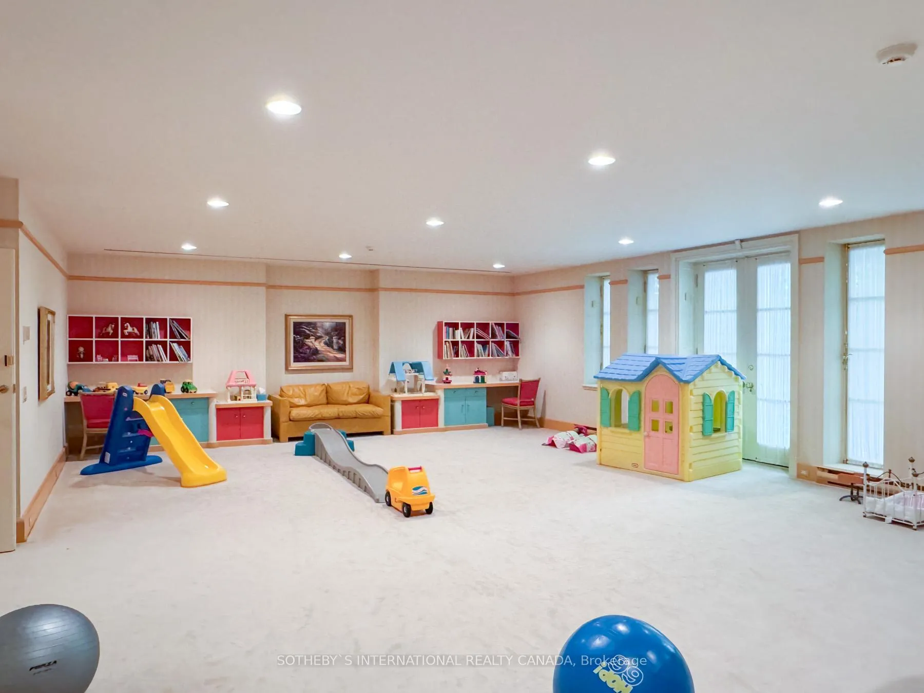 Photo 28 of 241 Strathallan Wood, Toronto, Bedford Park-Nortown — HOMEH