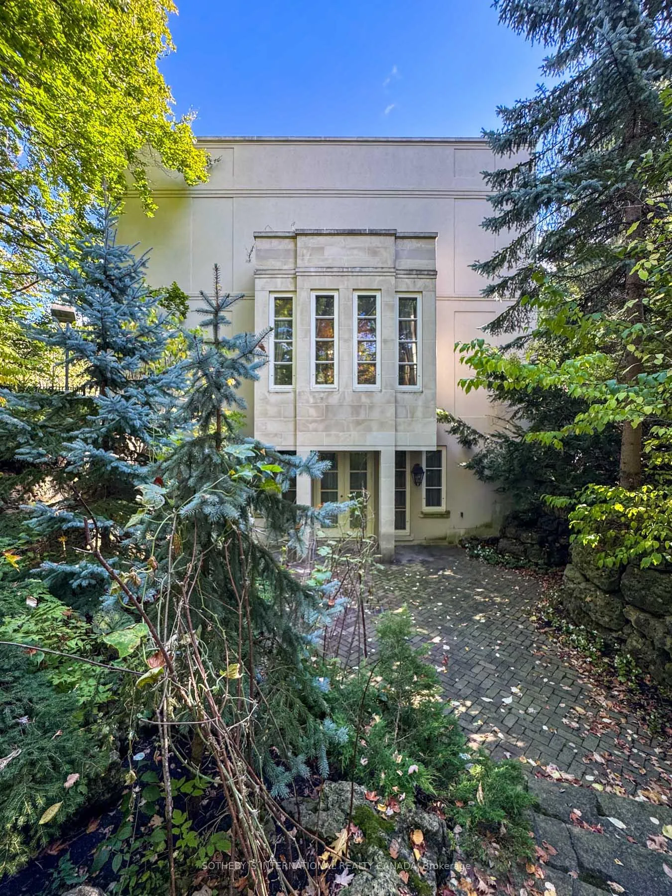 Photo 37 of 241 Strathallan Wood, Toronto, Bedford Park-Nortown — HOMEH