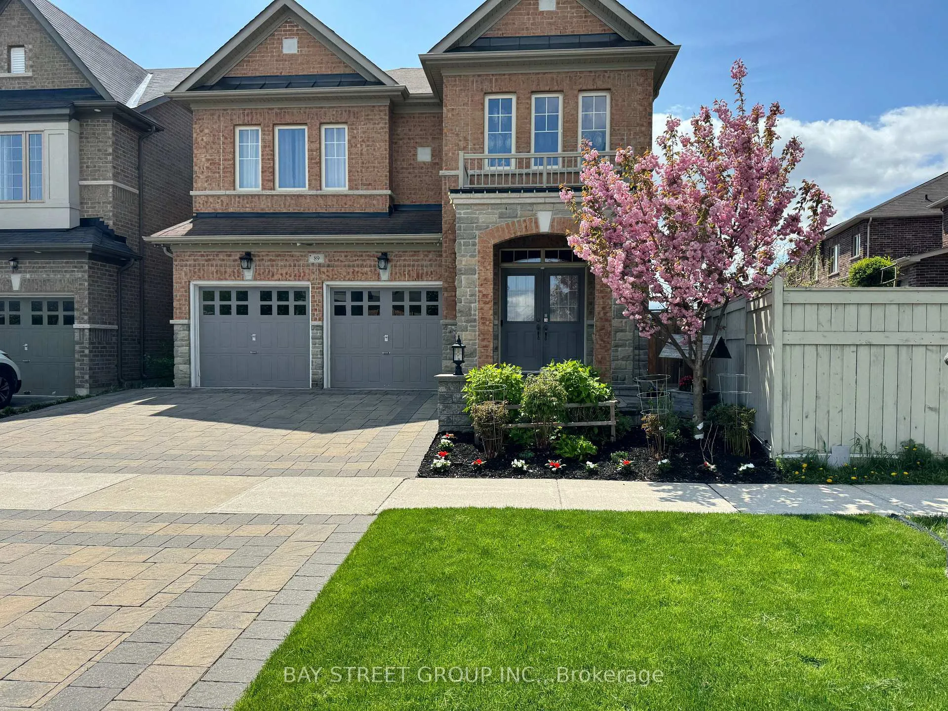 Photo 2 of 89 Beckett Avenue, Markham, Berczy — HOMEH