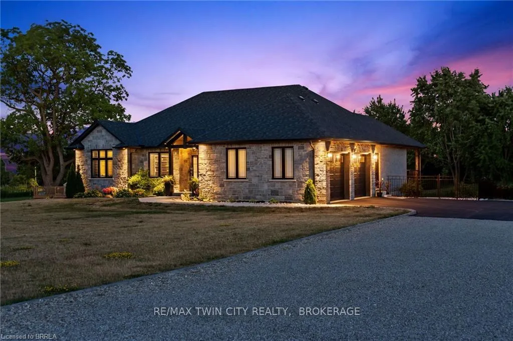 Photo 2 of 262 Brant County Highway 5, Brant, South Dumfries — HOMEH