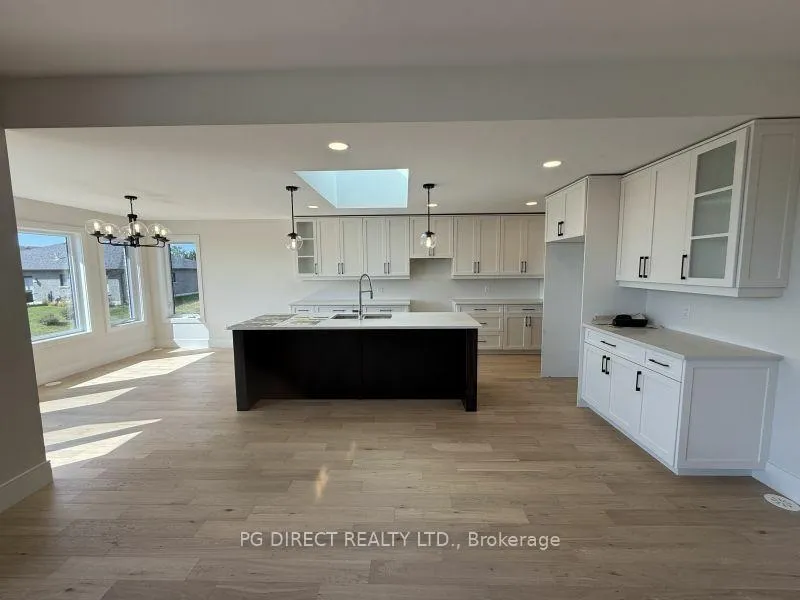 Photo 9 of 51 Beacon Drive, Brighton — HOMEH