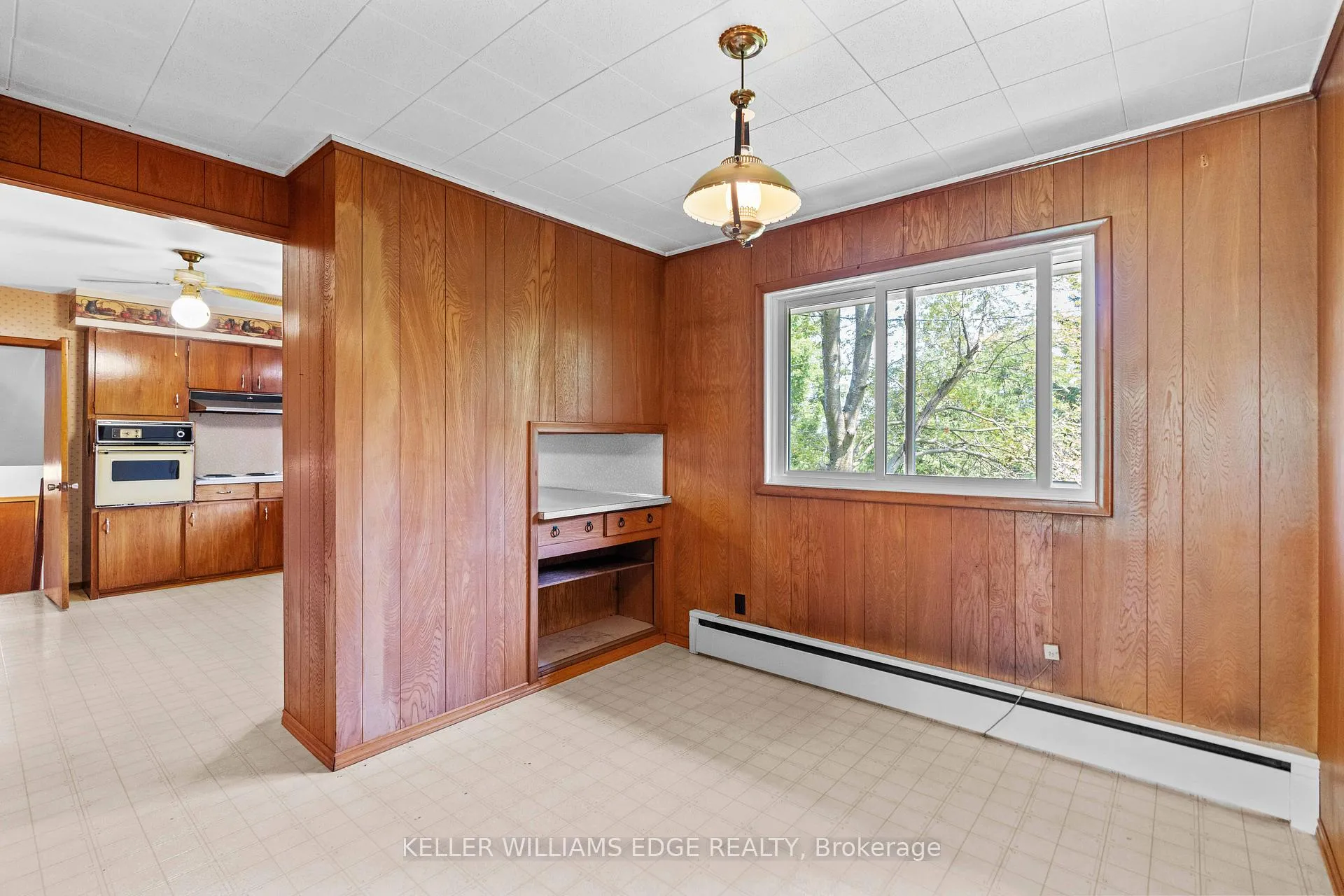 Photo 9 of 1352 Centre Road, Hamilton, Carlisle — HOMEH
