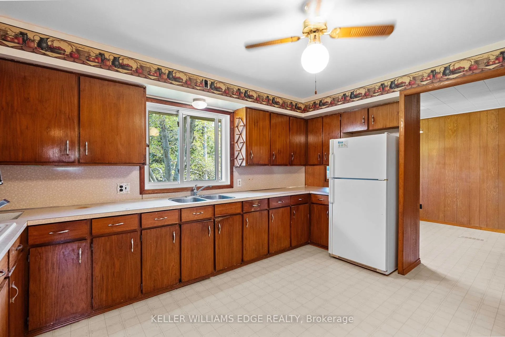 Photo 10 of 1352 Centre Road, Hamilton, Carlisle — HOMEH