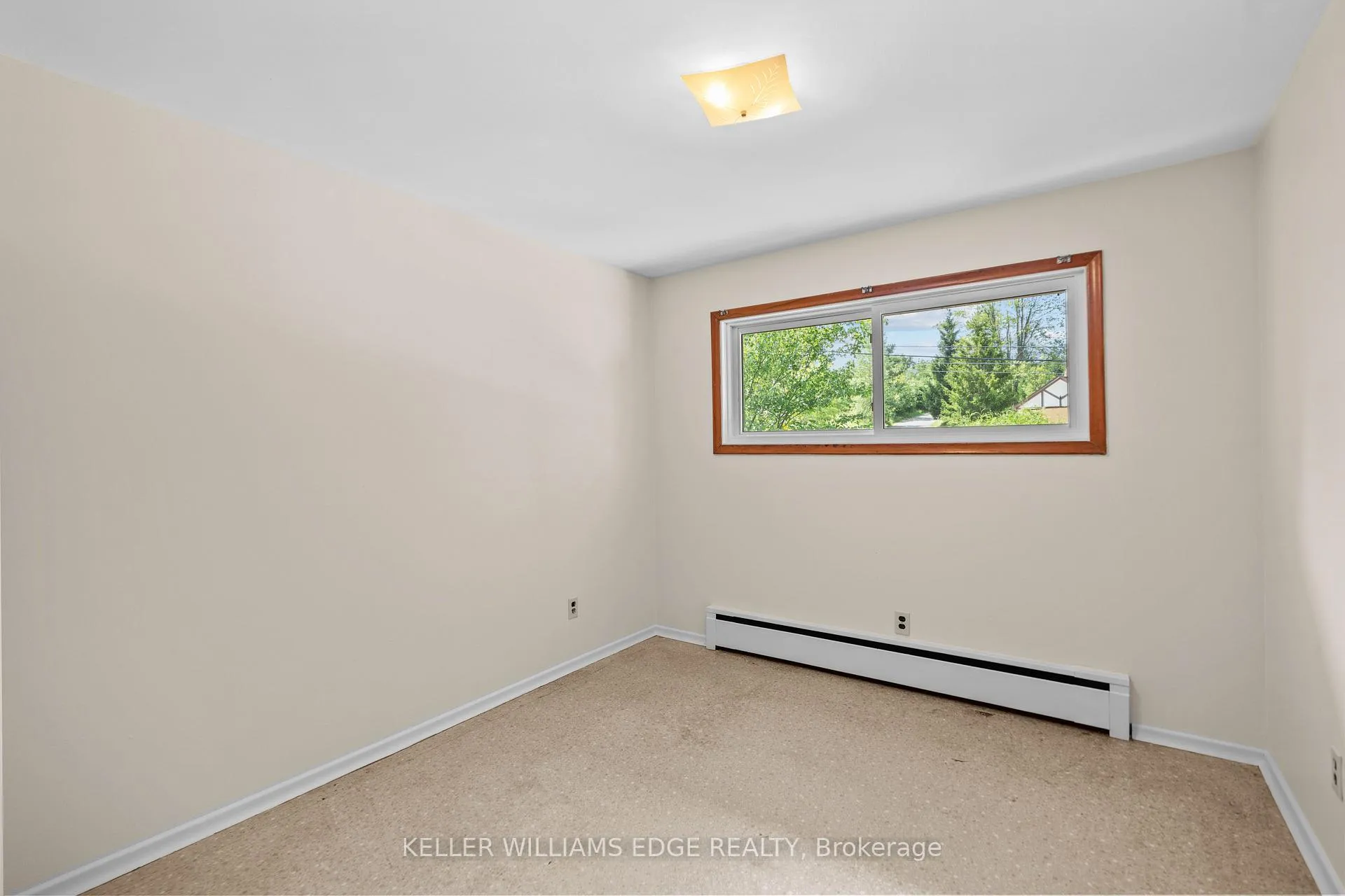 Photo 14 of 1352 Centre Road, Hamilton, Carlisle — HOMEH