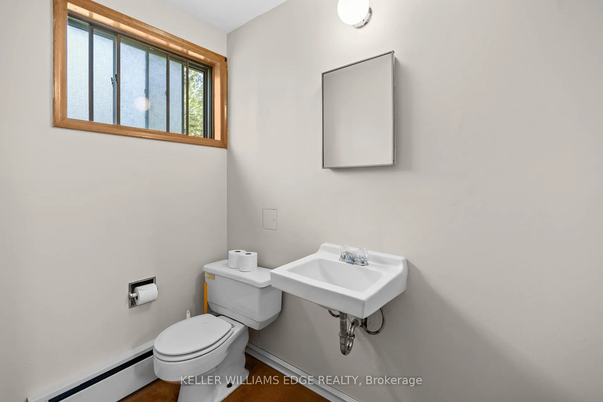 Photo 22 of 1352 Centre Road, Hamilton, Carlisle — HOMEH