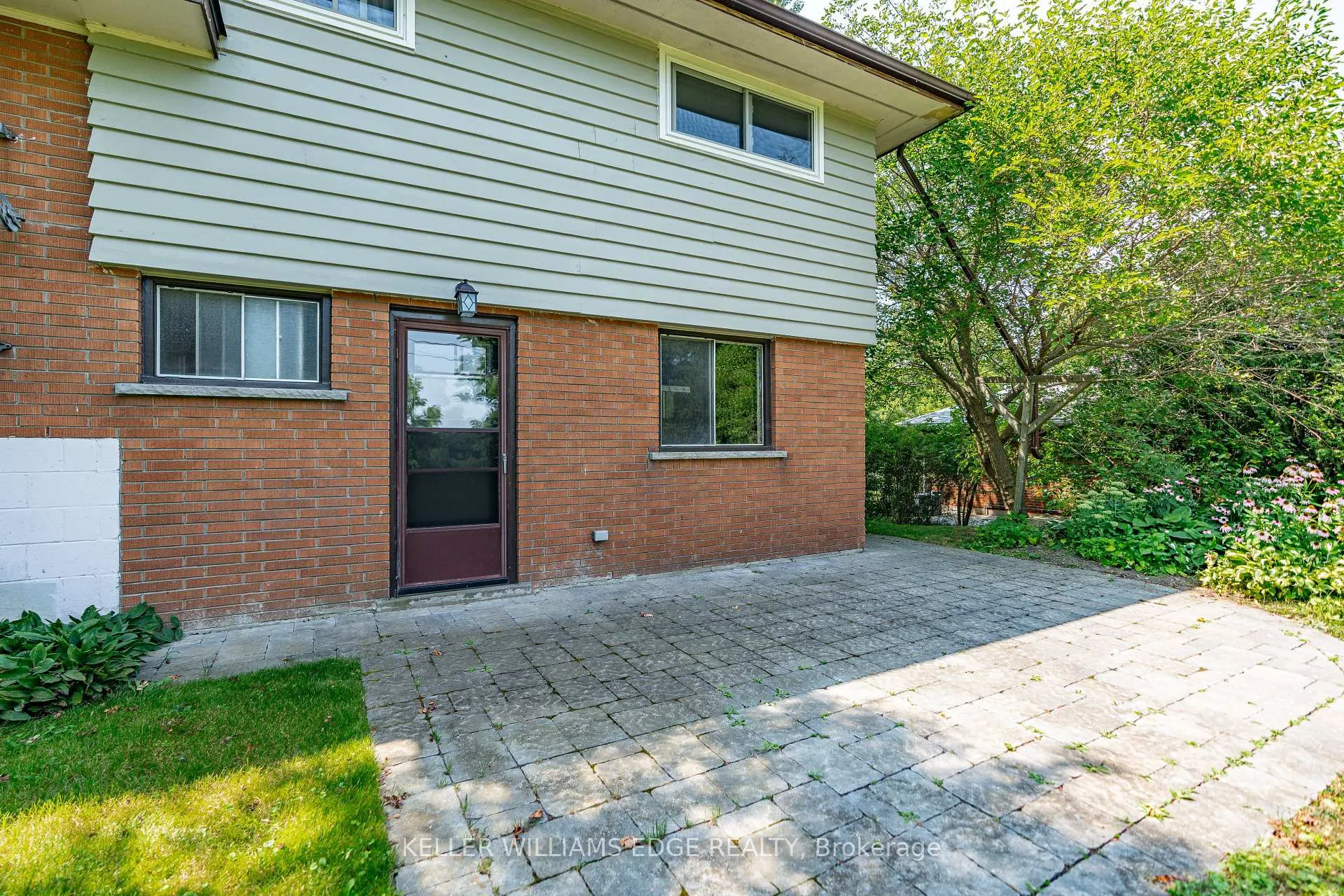Photo 25 of 1352 Centre Road, Hamilton, Carlisle — HOMEH
