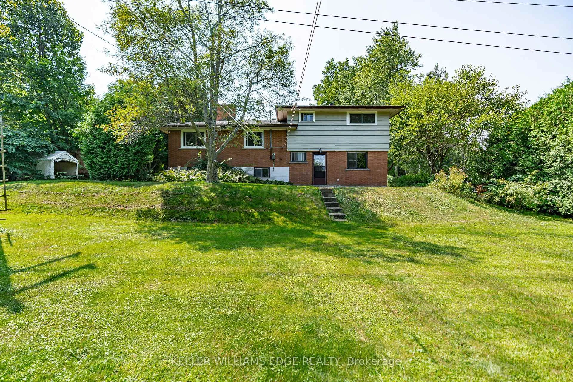Photo 30 of 1352 Centre Road, Hamilton, Carlisle — HOMEH