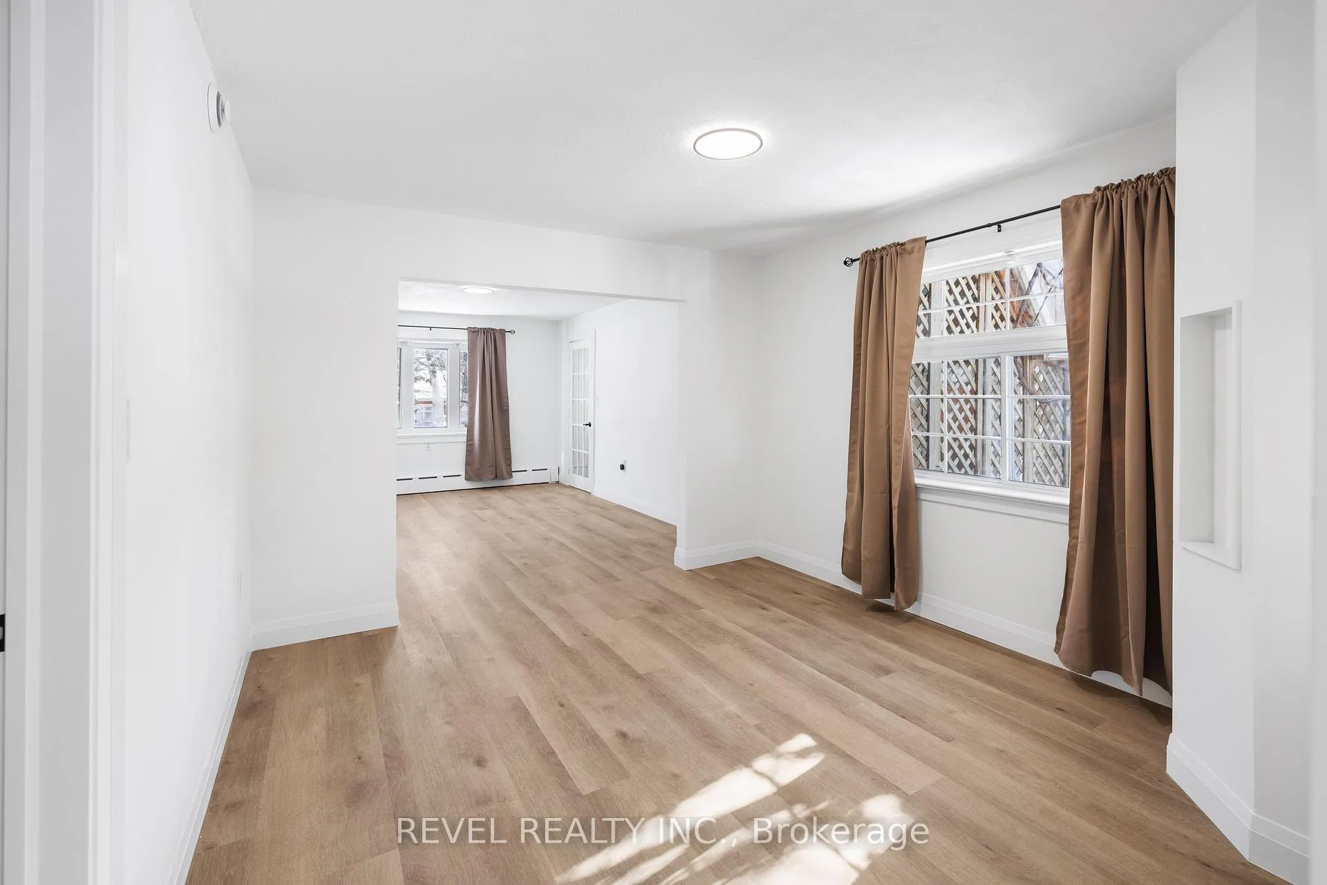 Photo 3 of Unit Main, 46 Nelson Street, Barrie, Codrington — HOMEH