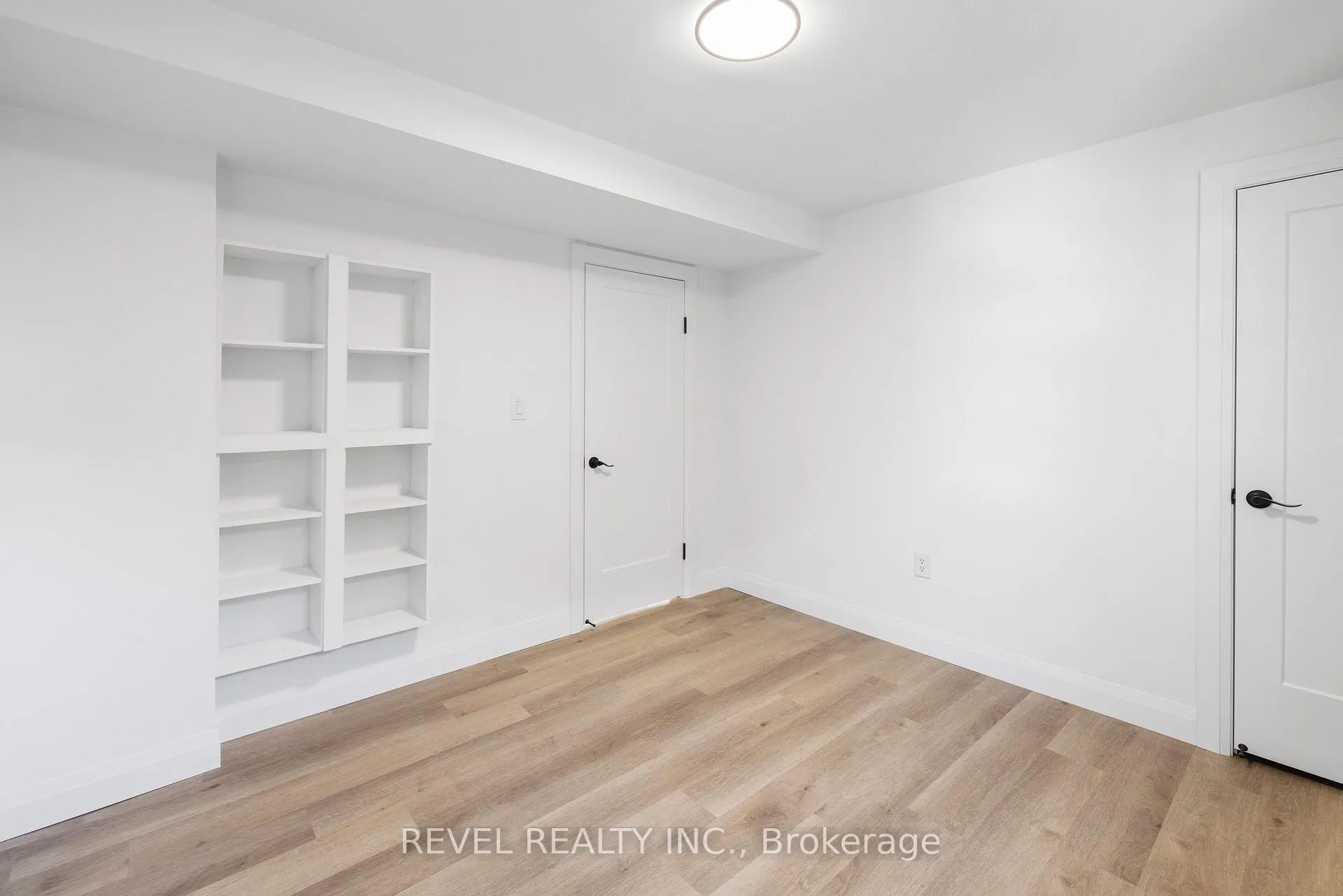 Photo 6 of Unit Main, 46 Nelson Street, Barrie, Codrington — HOMEH