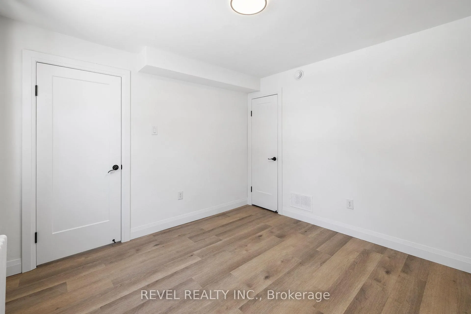 Photo 12 of Unit Main, 46 Nelson Street, Barrie, Codrington — HOMEH