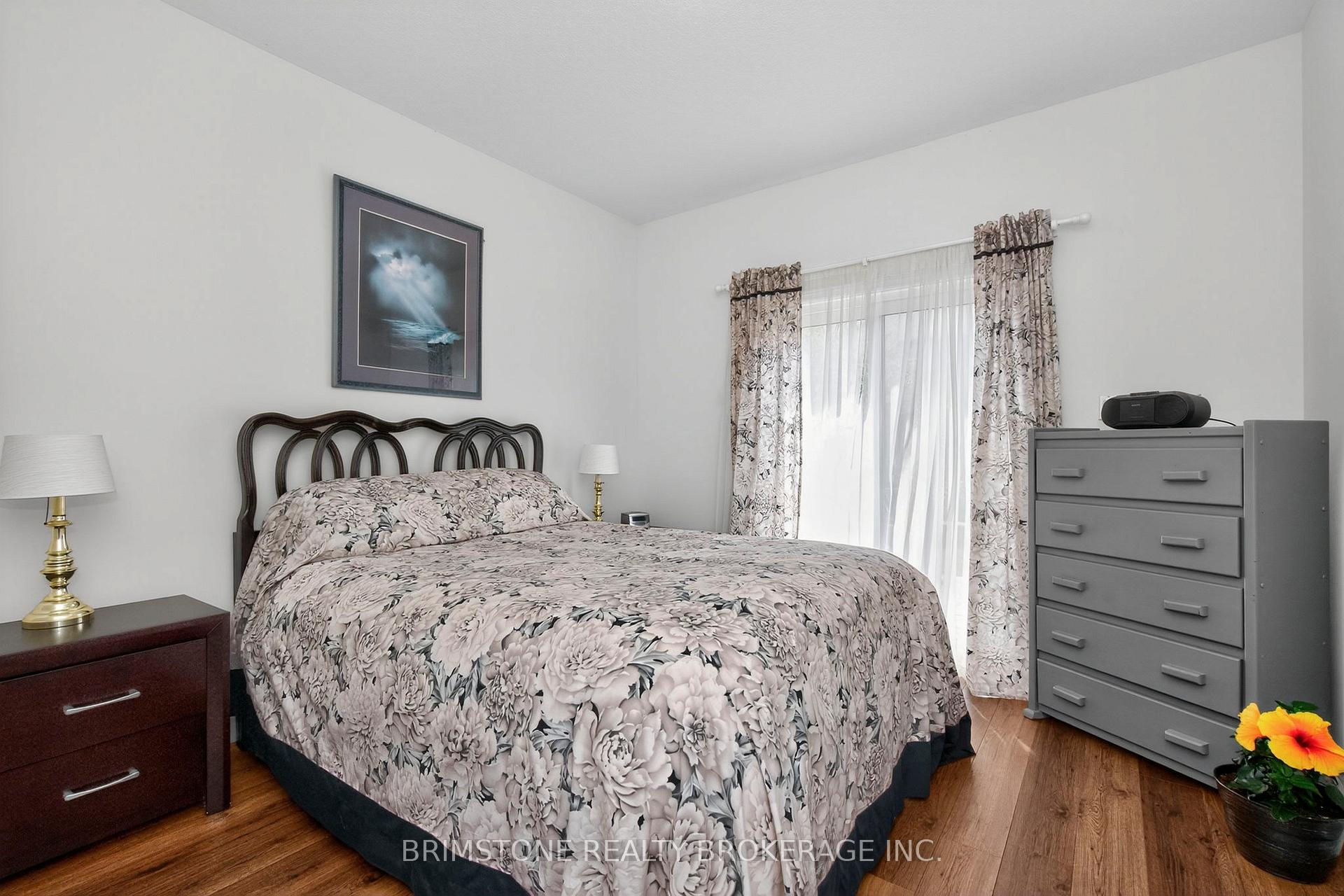 Photo 16 of 116 Banting Crescent, Essa, Angus — HOMEH
