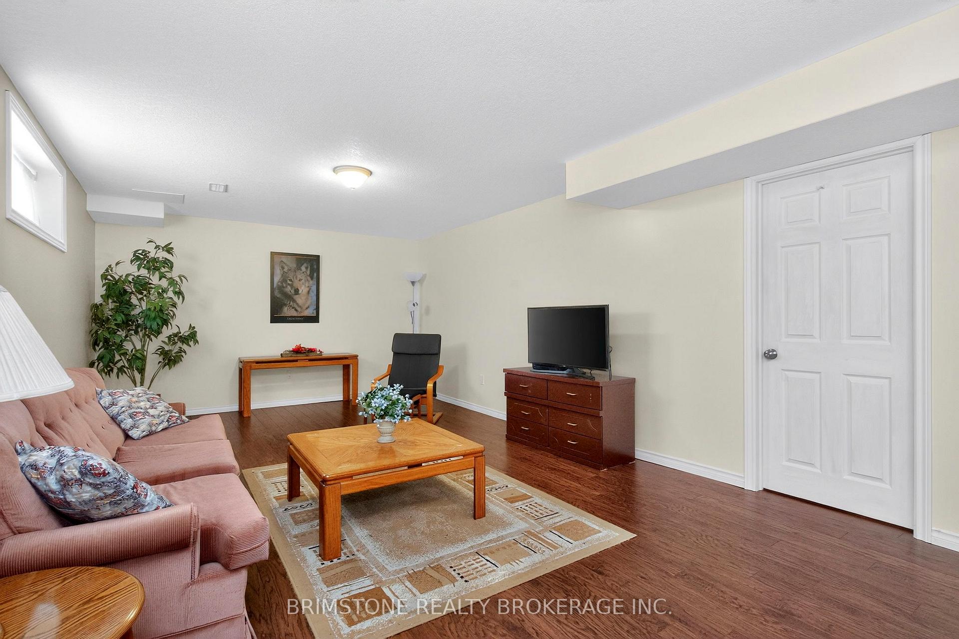 Photo 24 of 116 Banting Crescent, Essa, Angus — HOMEH