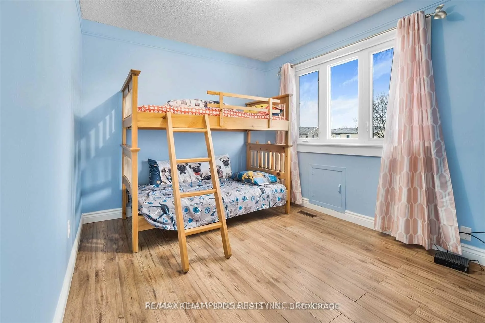 Photo 17 of 7 Camberley Crescent, Brampton, Brampton North — HOMEH