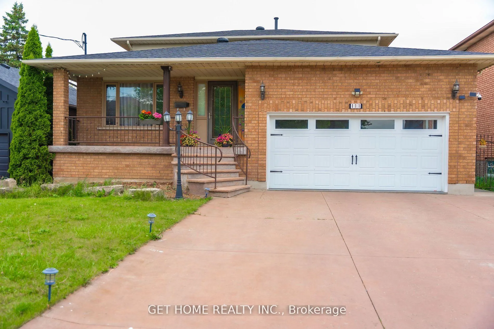 Front of 111 Aubrey Avenue