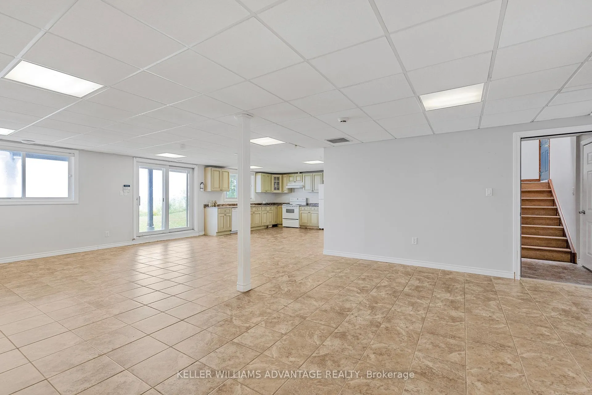 Photo 32 of 58 Ontoro Boulevard, Ajax, South East — HOMEH