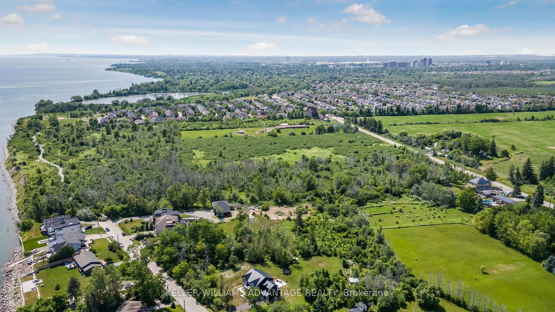 Photo 39 of 58 Ontoro Boulevard, Ajax, South East — HOMEH