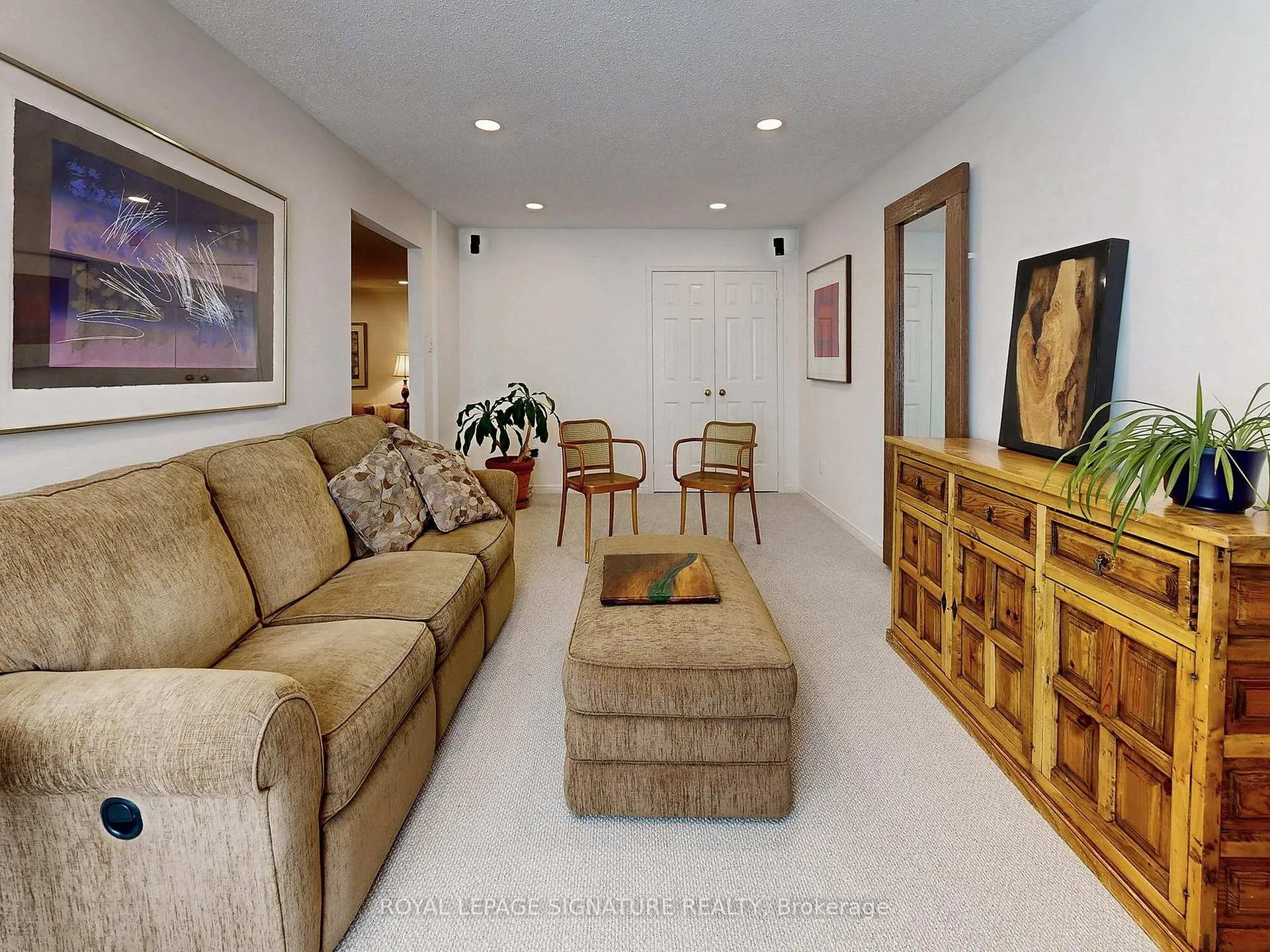Photo 10 of 48 Millcroft Way, Vaughan, Brownridge — HOMEH