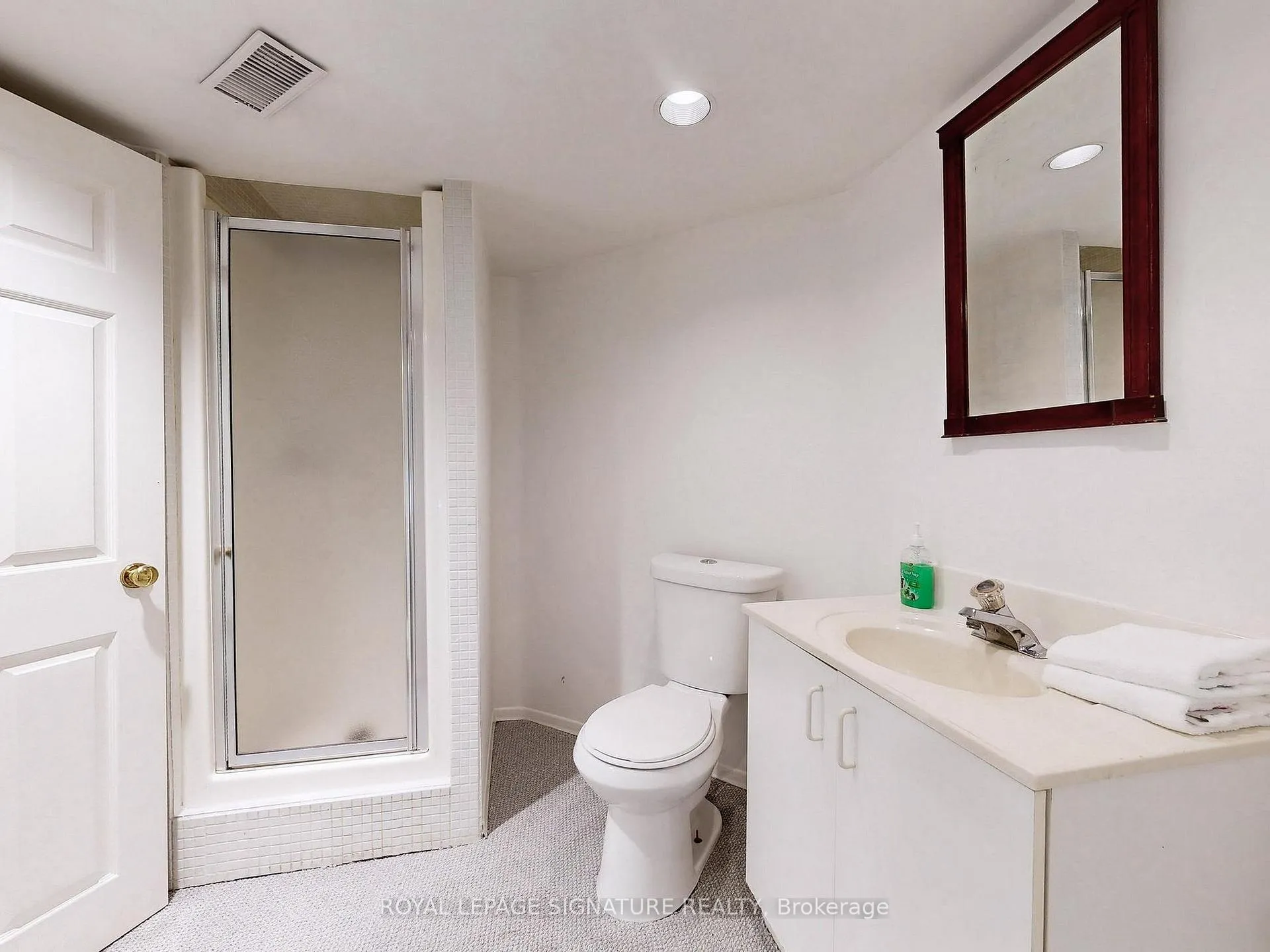 Photo 18 of 48 Millcroft Way, Vaughan, Brownridge — HOMEH