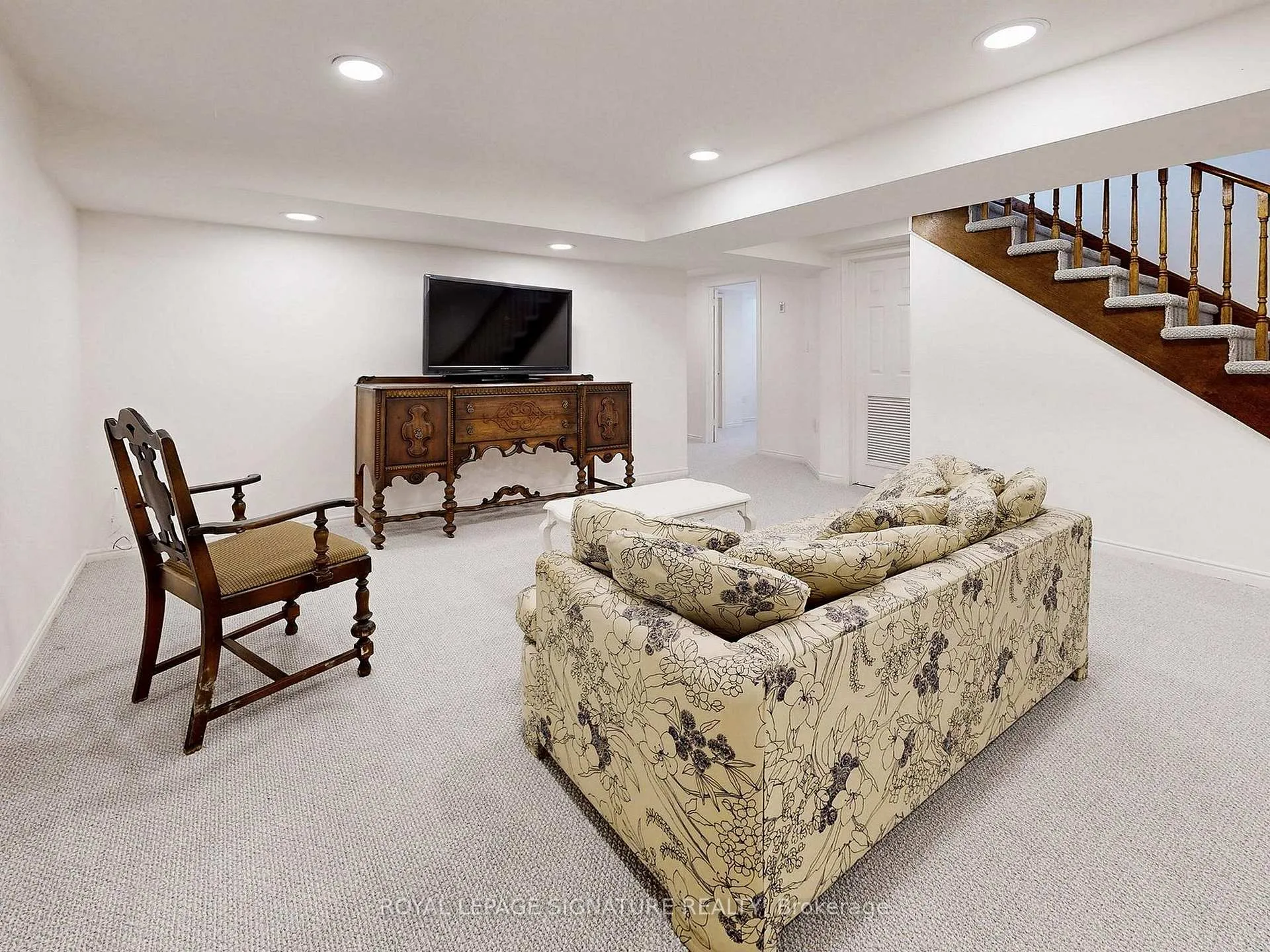 Photo 21 of 48 Millcroft Way, Vaughan, Brownridge — HOMEH