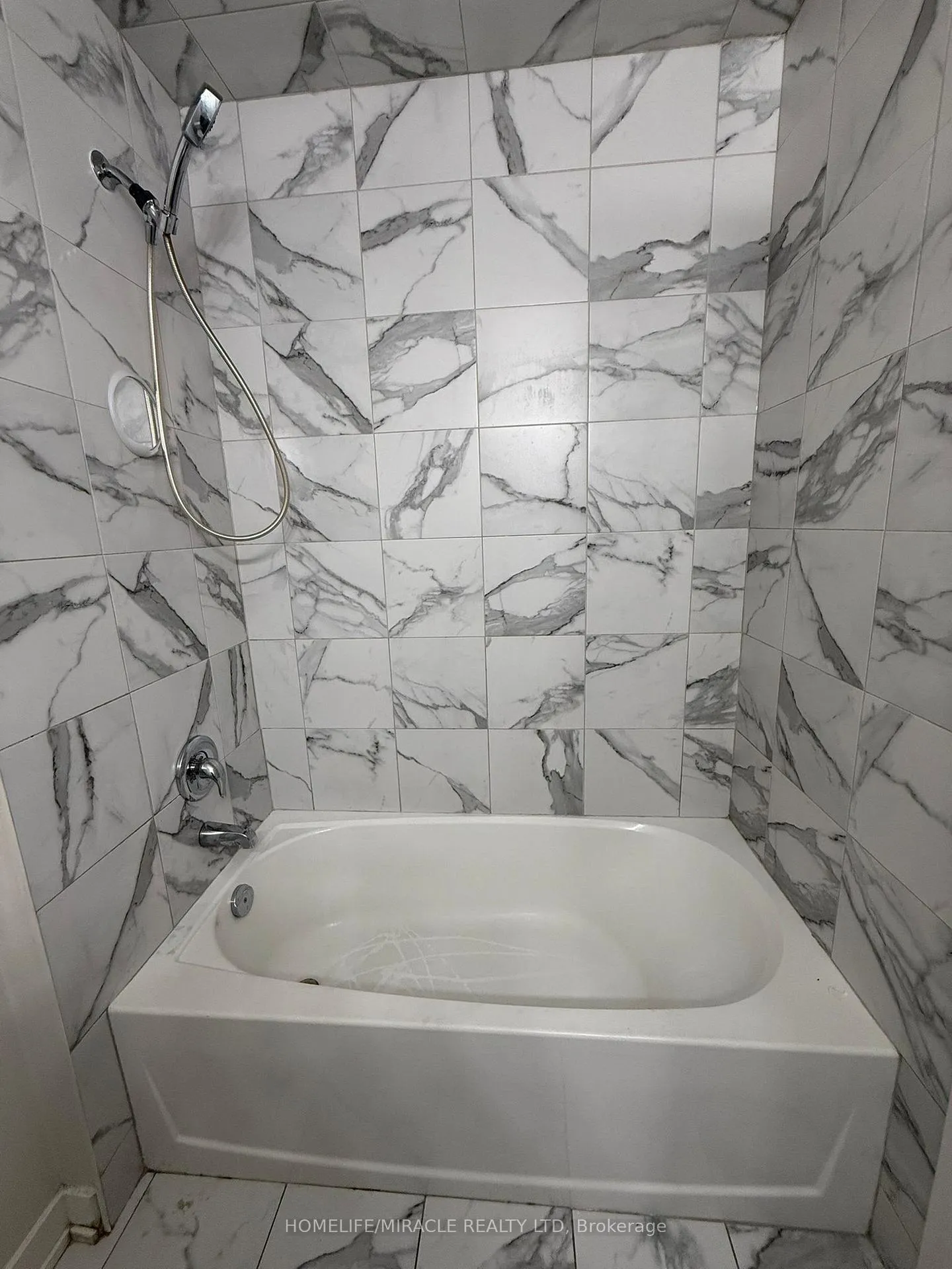 Photo 18 of Unit 132, 590 N Service Road, Hamilton, Lakeshore — HOMEH