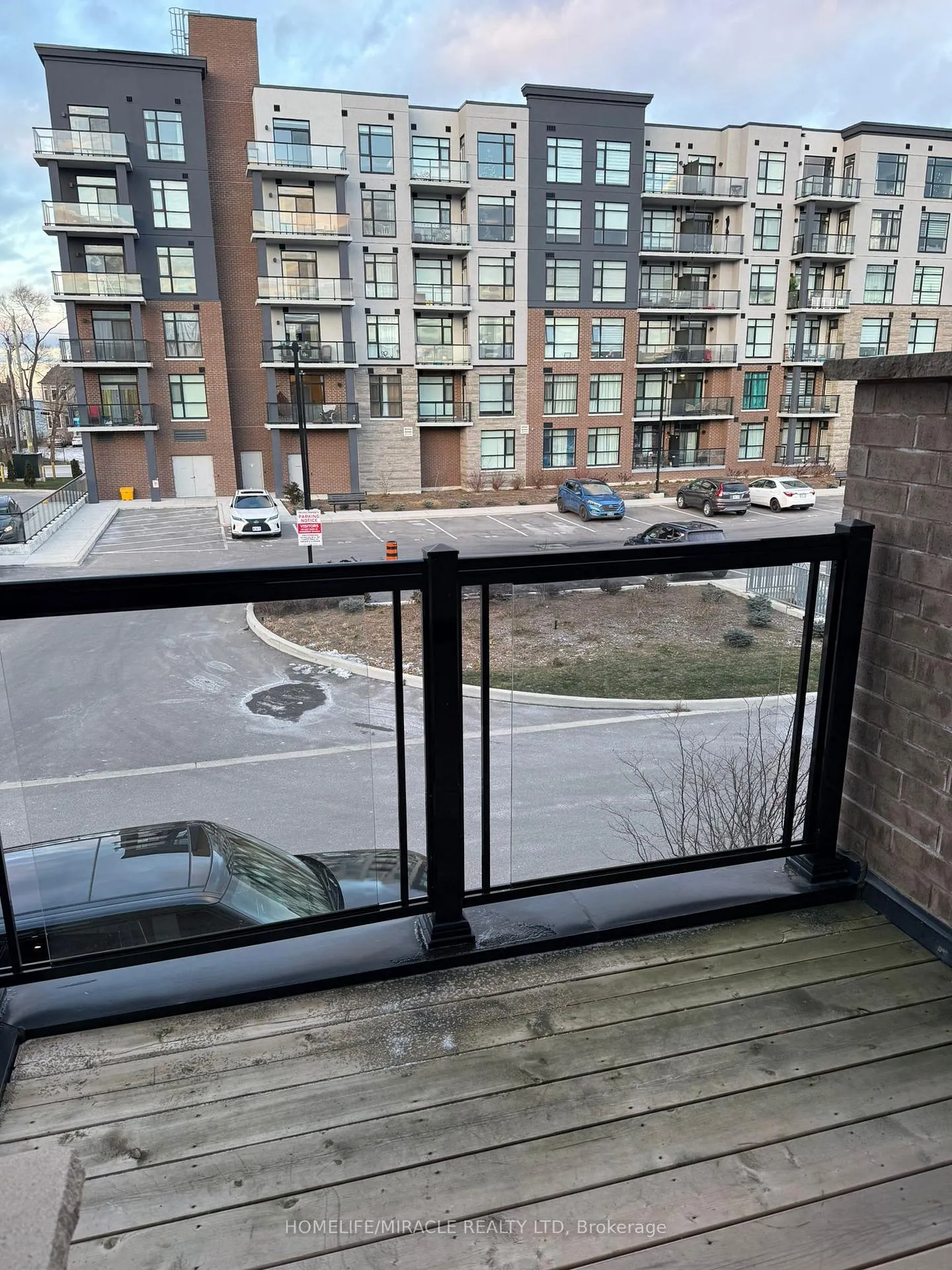 Photo 19 of Unit 132, 590 N Service Road, Hamilton, Lakeshore — HOMEH