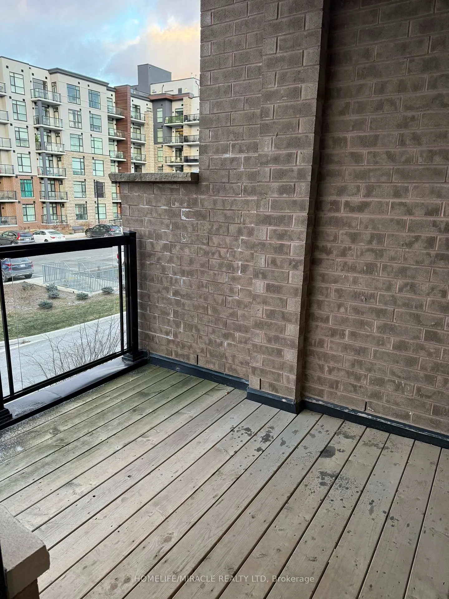 Photo 24 of Unit 132, 590 N Service Road, Hamilton, Lakeshore — HOMEH