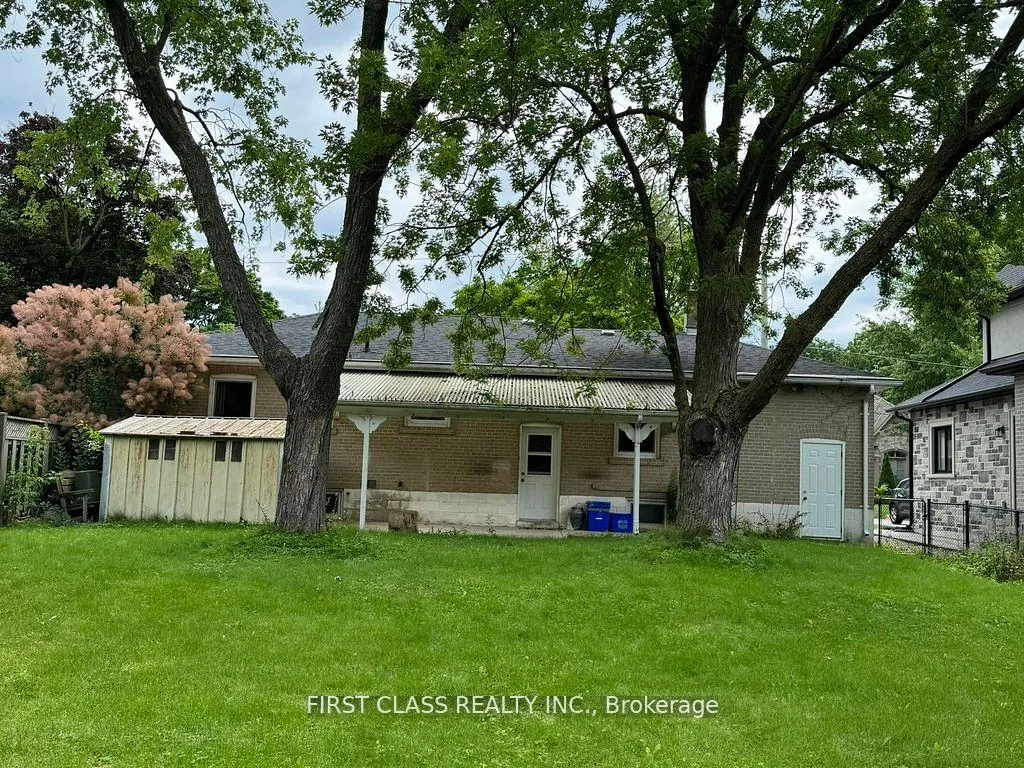 Photo 2 of 28 Hawkridge Avenue, Markham, Bullock — HOMEH