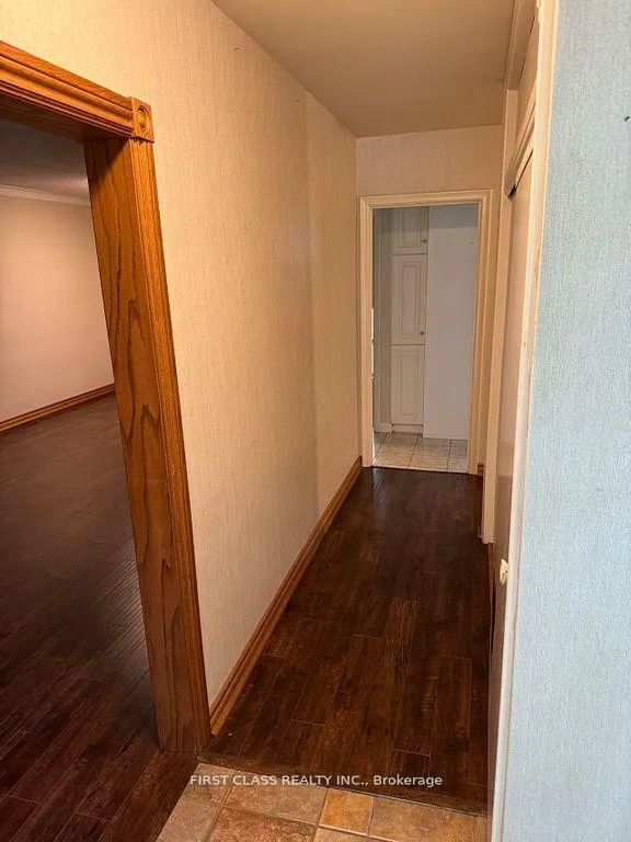 Photo 3 of 28 Hawkridge Avenue, Markham, Bullock — HOMEH
