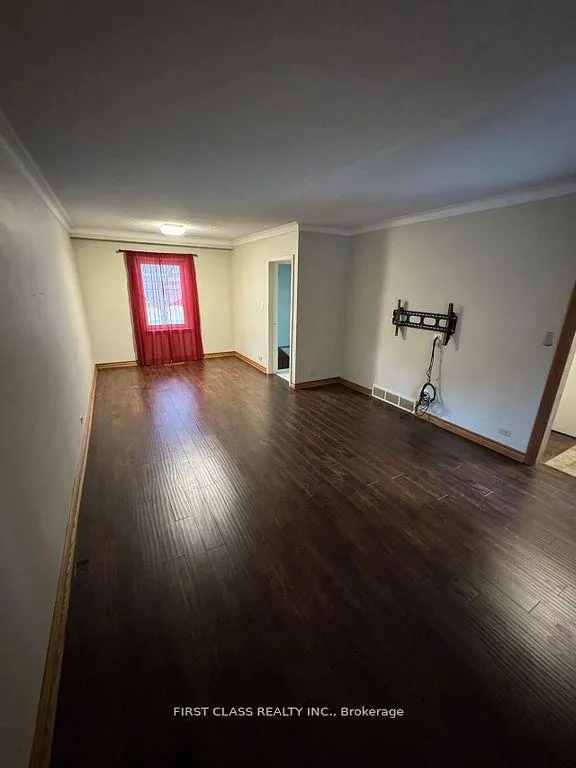 Photo 4 of 28 Hawkridge Avenue, Markham, Bullock — HOMEH
