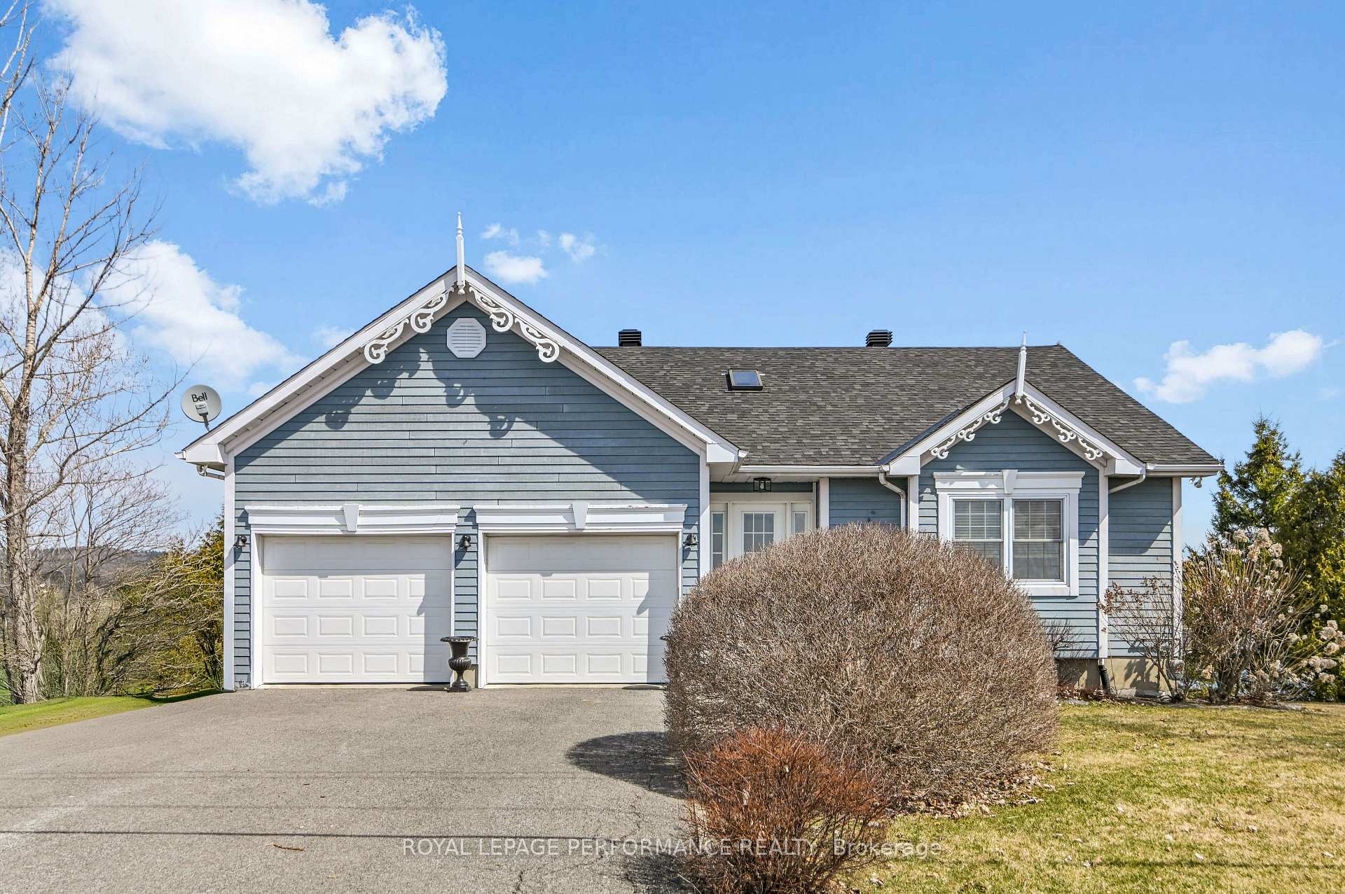 Photo 1 of 1846 Bay Road, Champlain, Champlain Twp — HOMEH