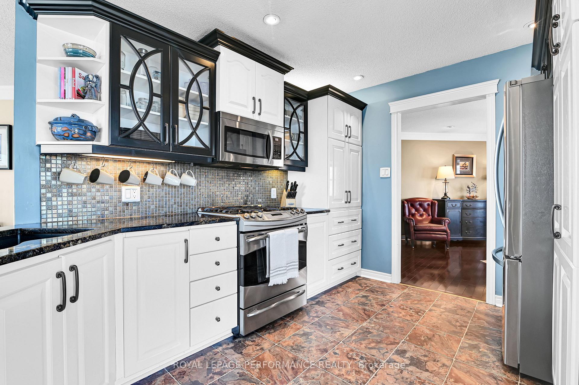 Photo 8 of 1846 Bay Road, Champlain, Champlain Twp — HOMEH