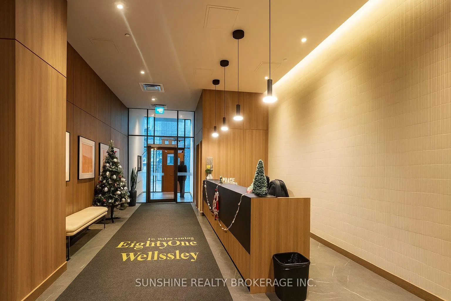 Photo 4 of Unit 1708, 81 Wellesley Street E, Toronto, Church-Yonge Corridor — HOMEH