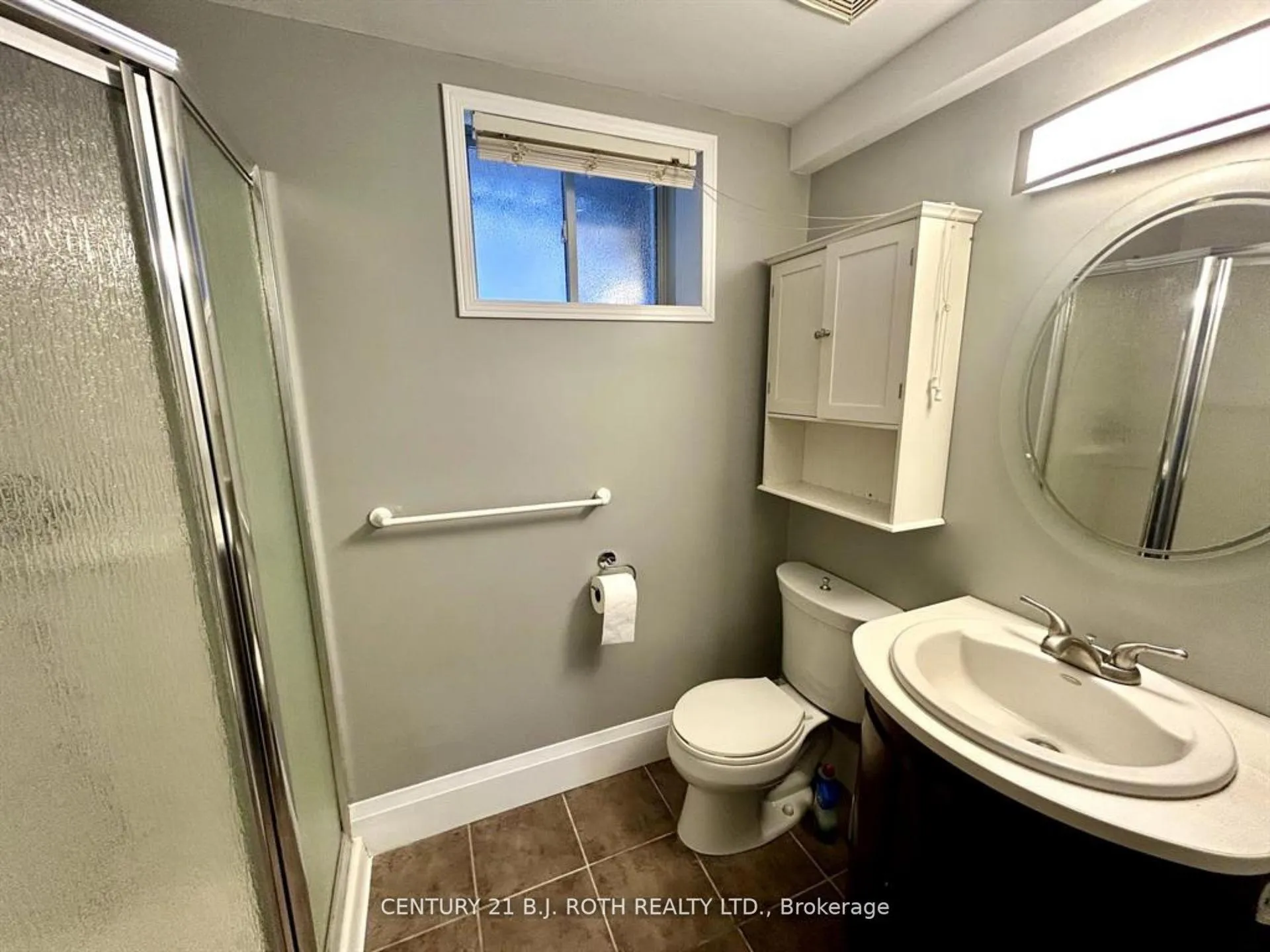 Photo 12 of Unit Lower, 140 Monique Crescent, Barrie, East Bayfield — HOMEH