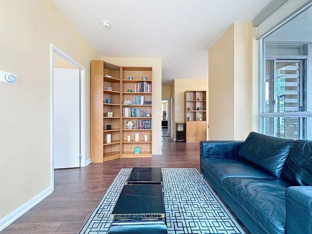 Photo 5 of Unit 603, 500 Sherbourne Street, Toronto, North St. James Town — HOMEH