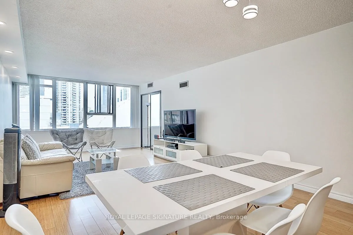 Photo 4 of Unit 1209, 45 Carlton Street, Toronto, Church-Yonge Corridor — HOMEH