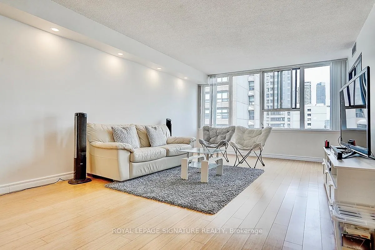 Photo 5 of Unit 1209, 45 Carlton Street, Toronto, Church-Yonge Corridor — HOMEH